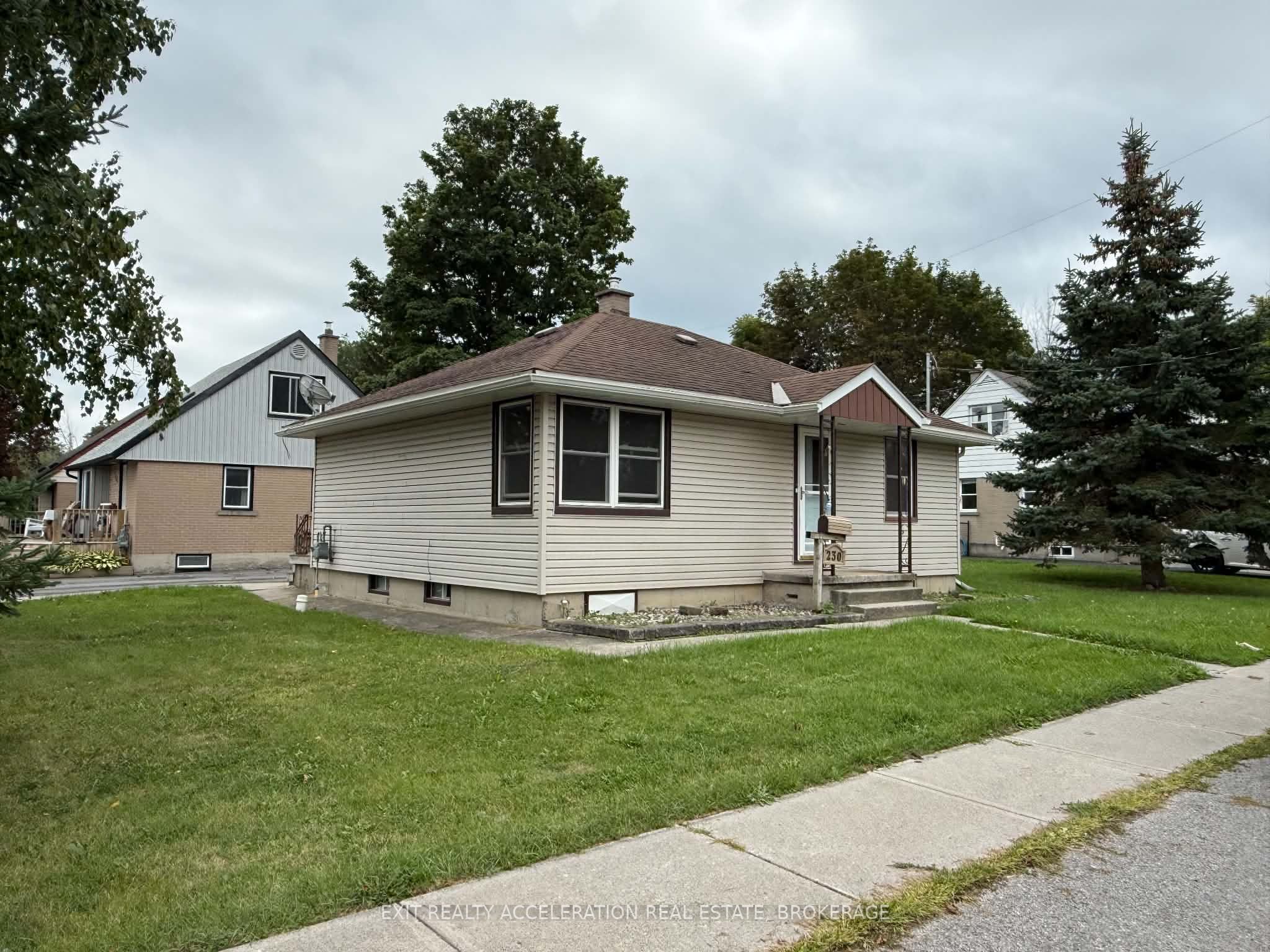 230 Marilyn Avenue, Greater Napanee, ON K7R 2L4