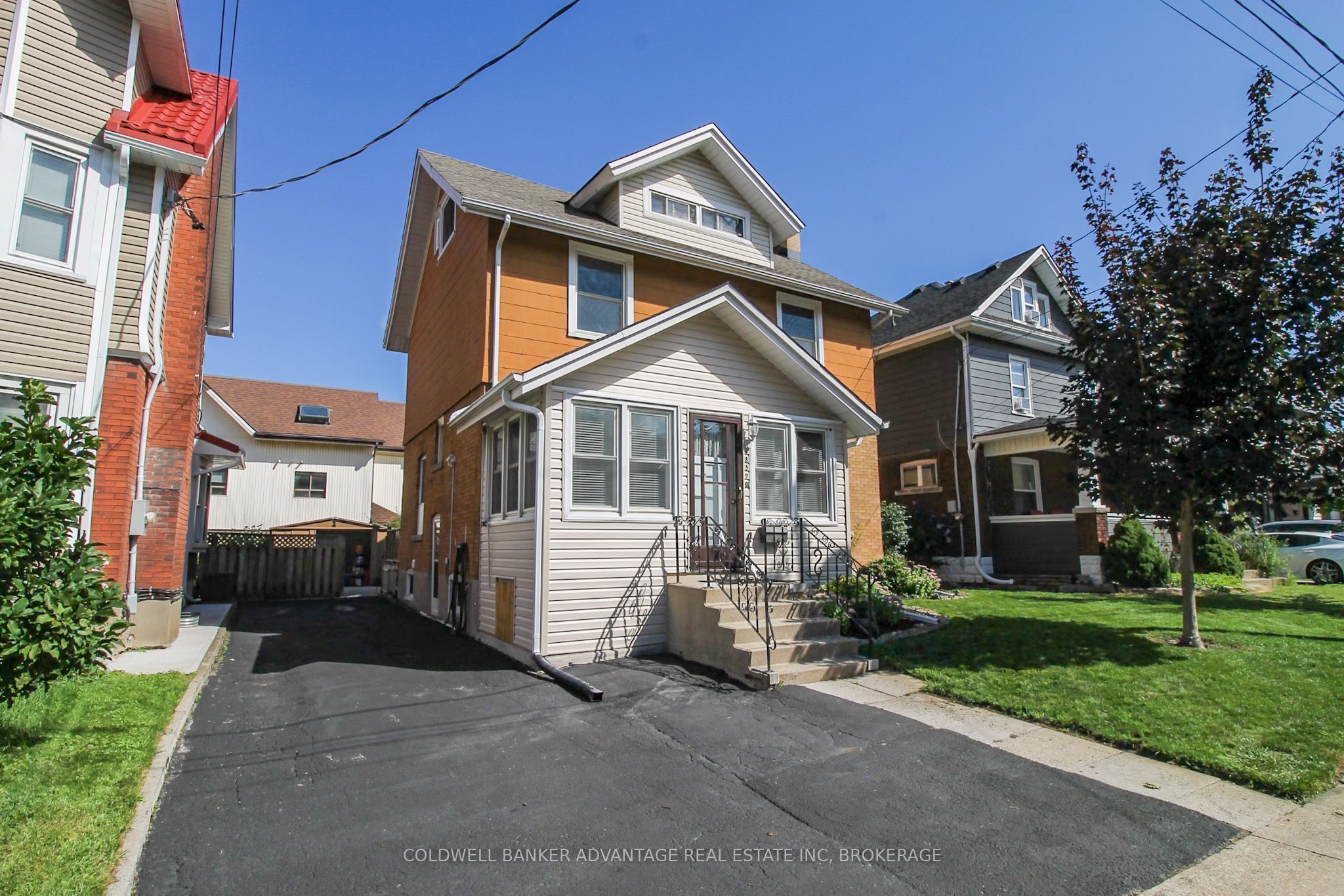 4859 Willmott Street, Niagara Falls, ON L2E 1Z5