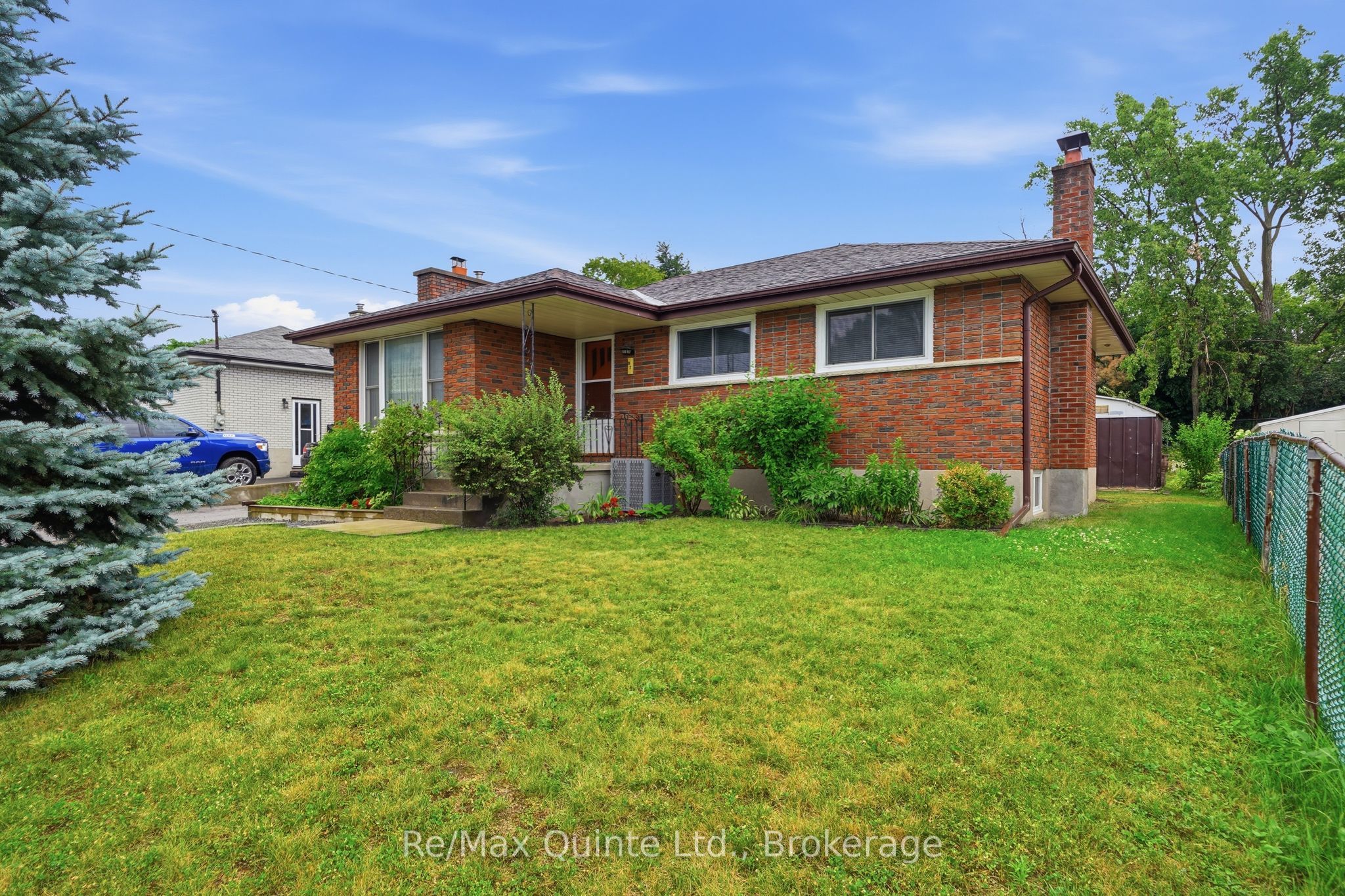 87 Orchard Drive, Belleville, ON K8P 2K6 photo 2