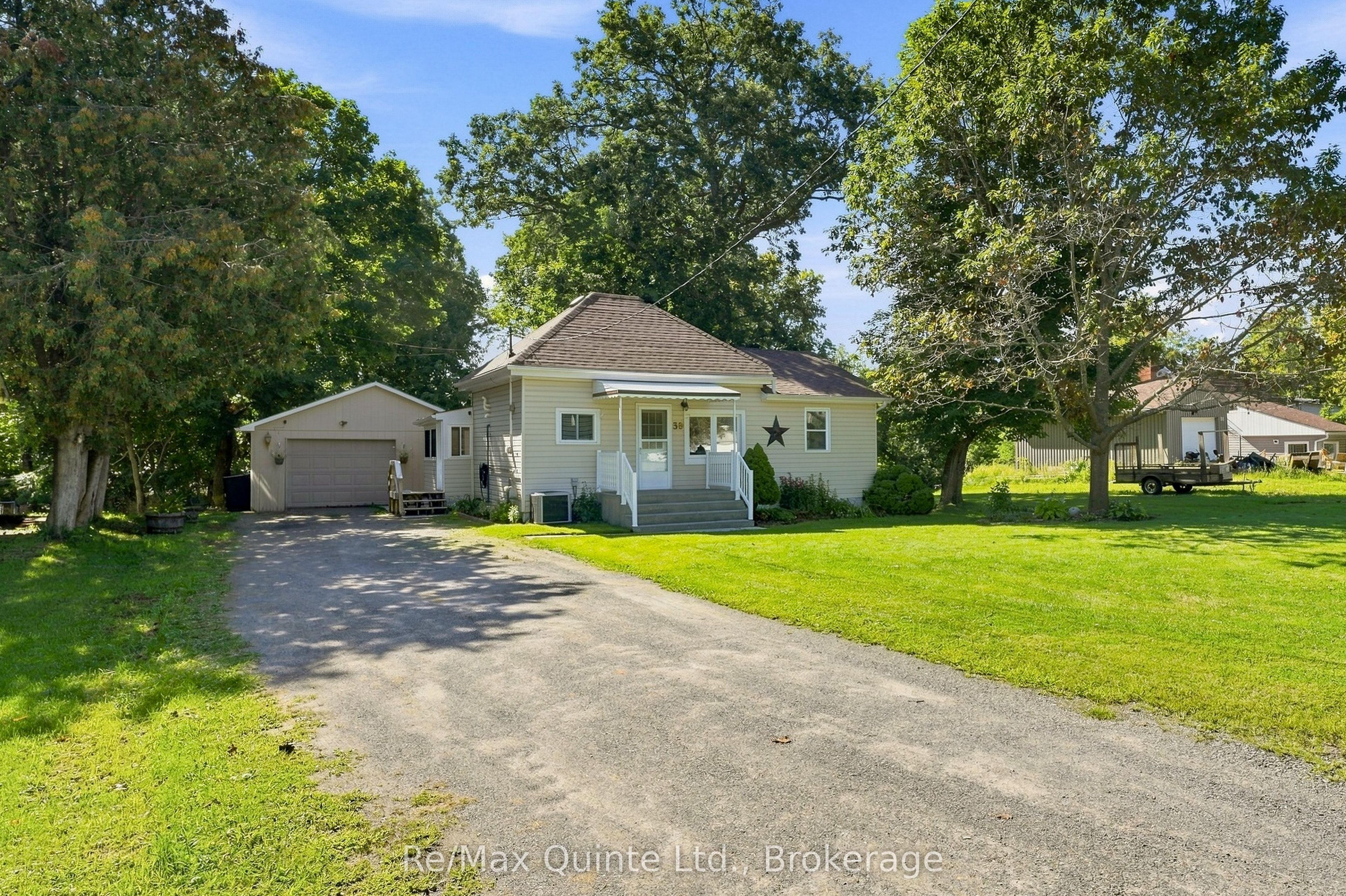 38 Madoc Street, Marmora and Lake, ON K0K 2M0 photo 3
