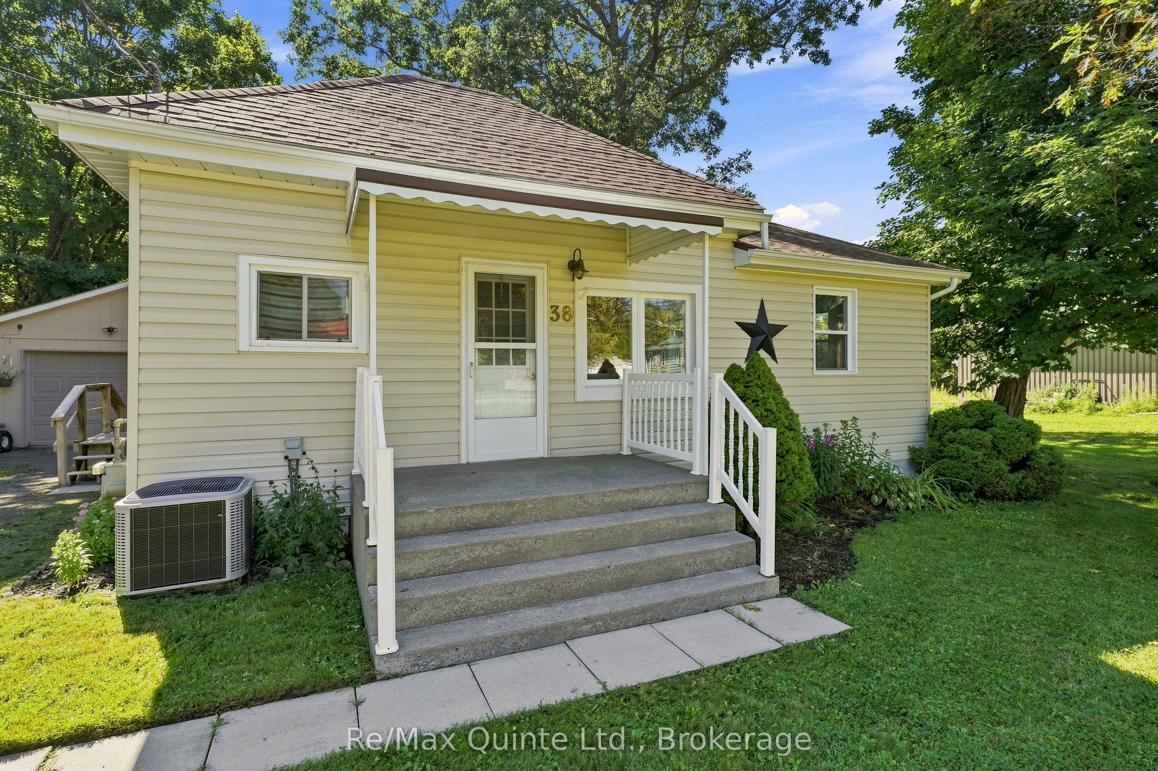38 Madoc Street, Marmora and Lake, ON K0K 2M0 photo 4