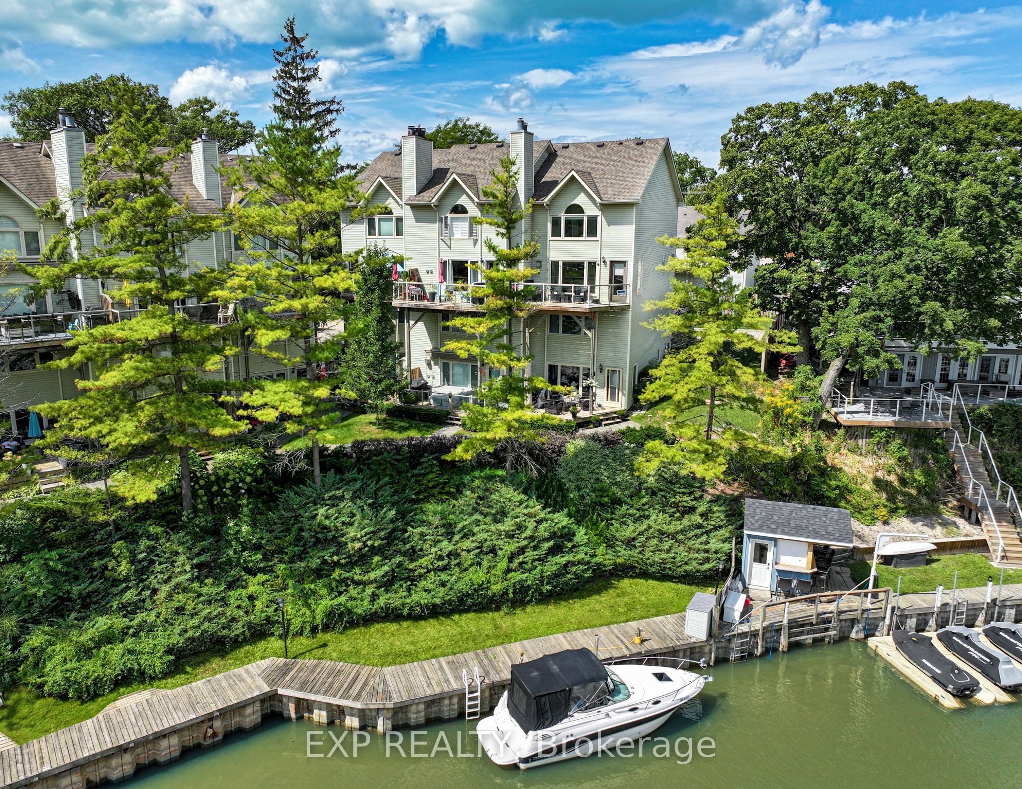 40 Ontario Street S 4, Lambton Shores, ON N0M 1T0 photo 2