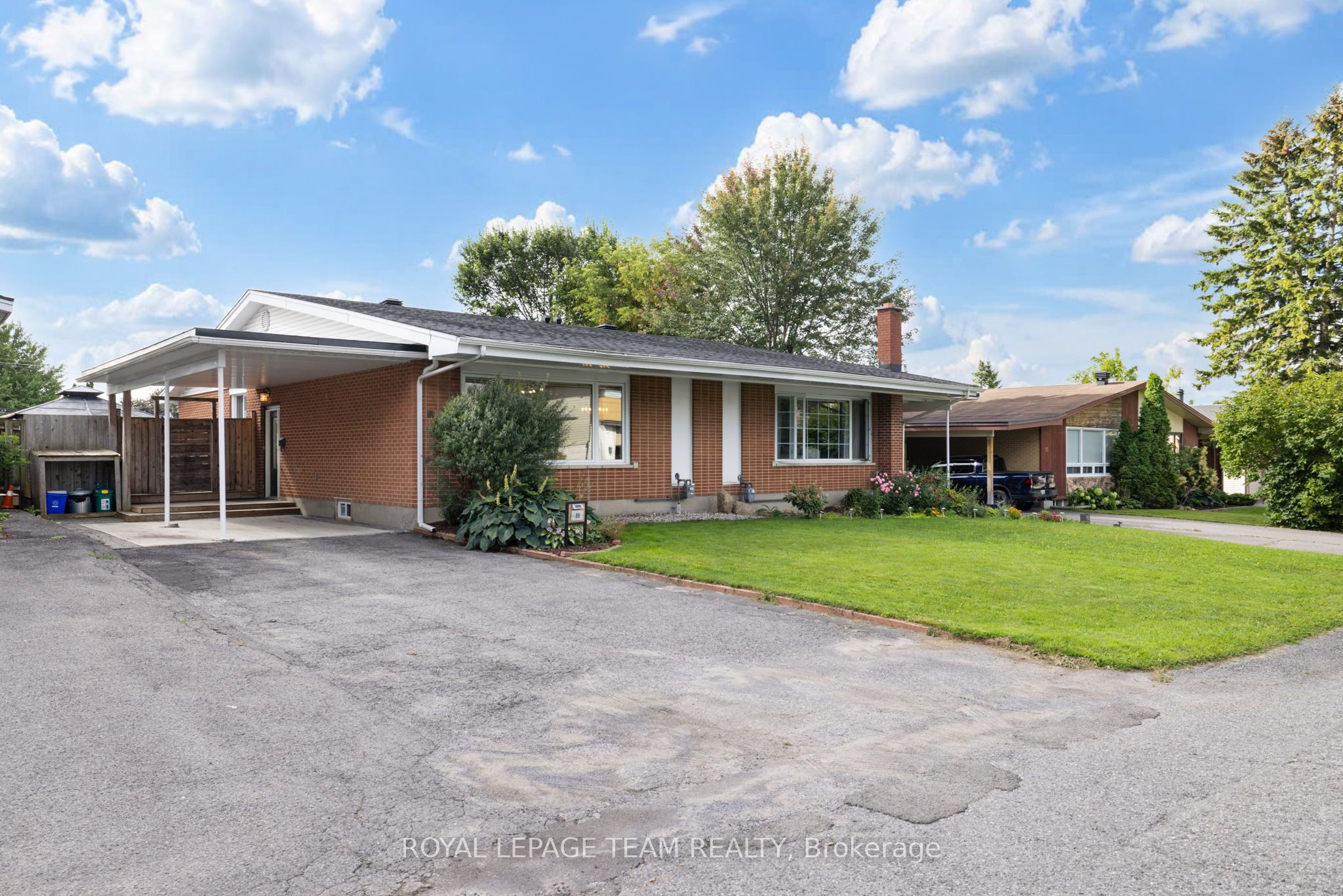 88 Fieldrow Street, Meadowlands - Crestview and Area, ON K2G 2Y9 photo 2