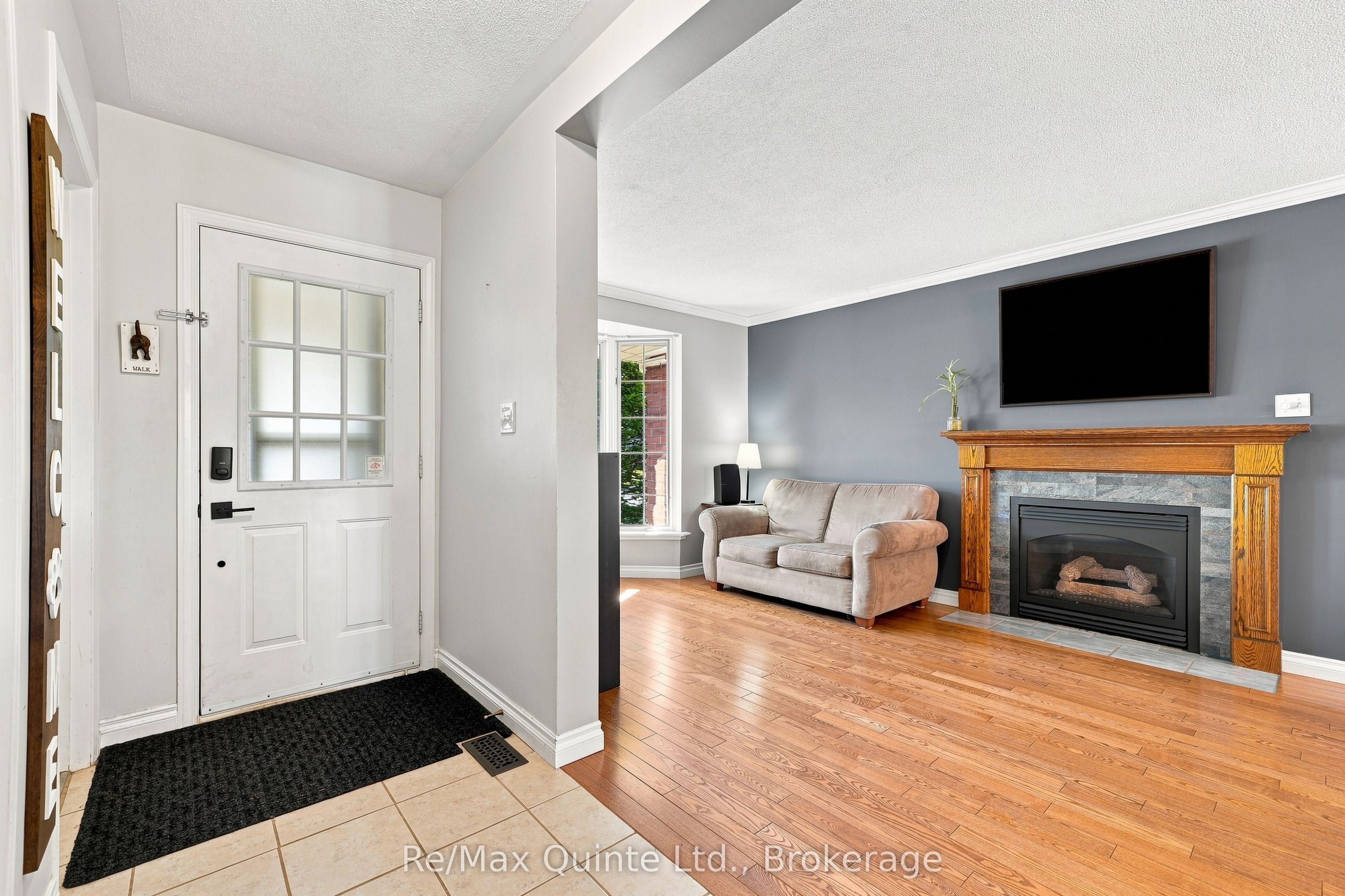 37 Bogart Crescent, Belleville, ON K8P 5E9 photo 5