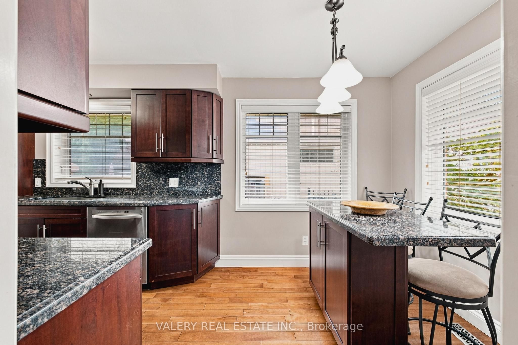 456 Lorindale Street, Waterloo, ON N2K 2P6 photo 4