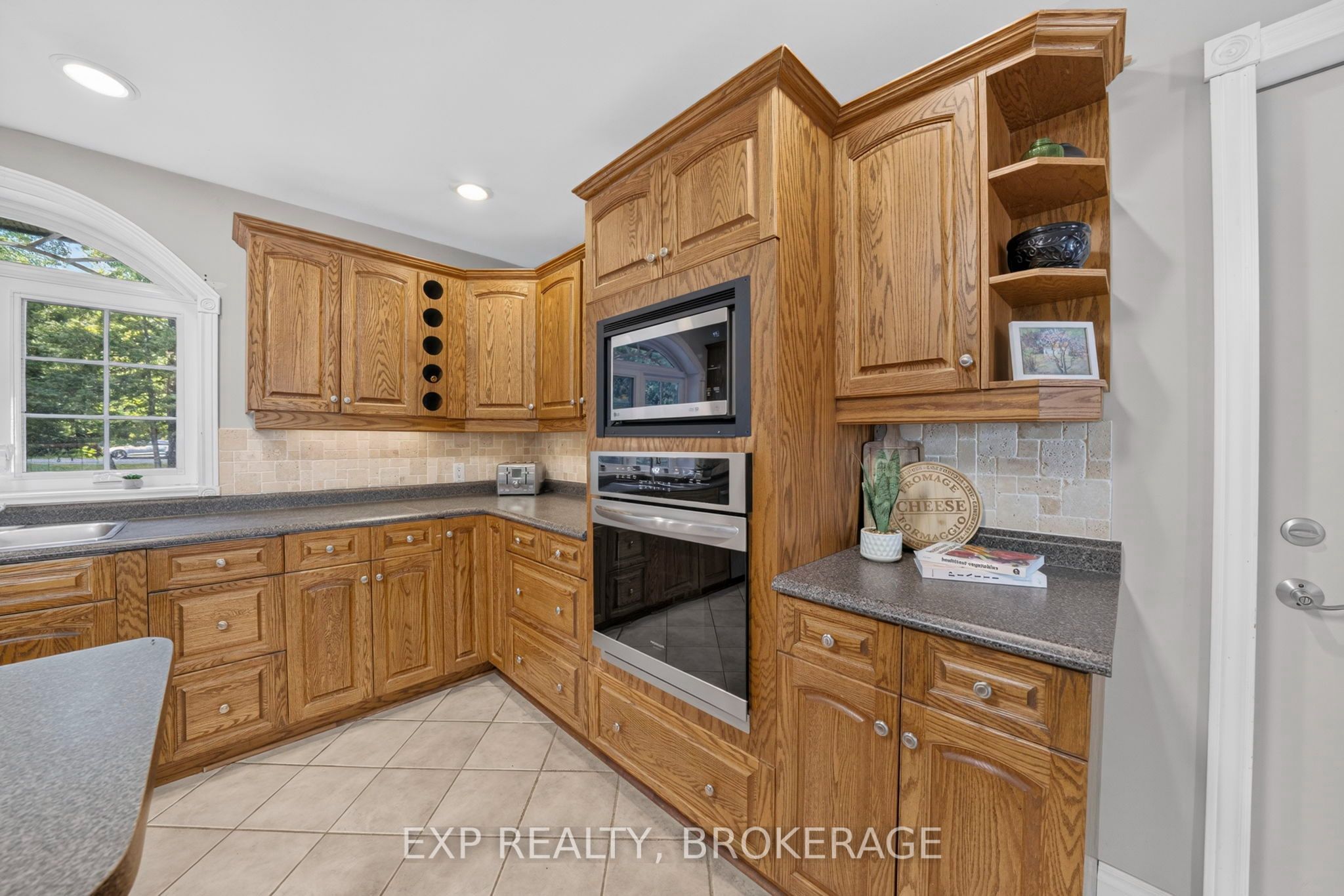 182 Nicholson Point Road, Loyalist, ON K0H 1G0 photo 5