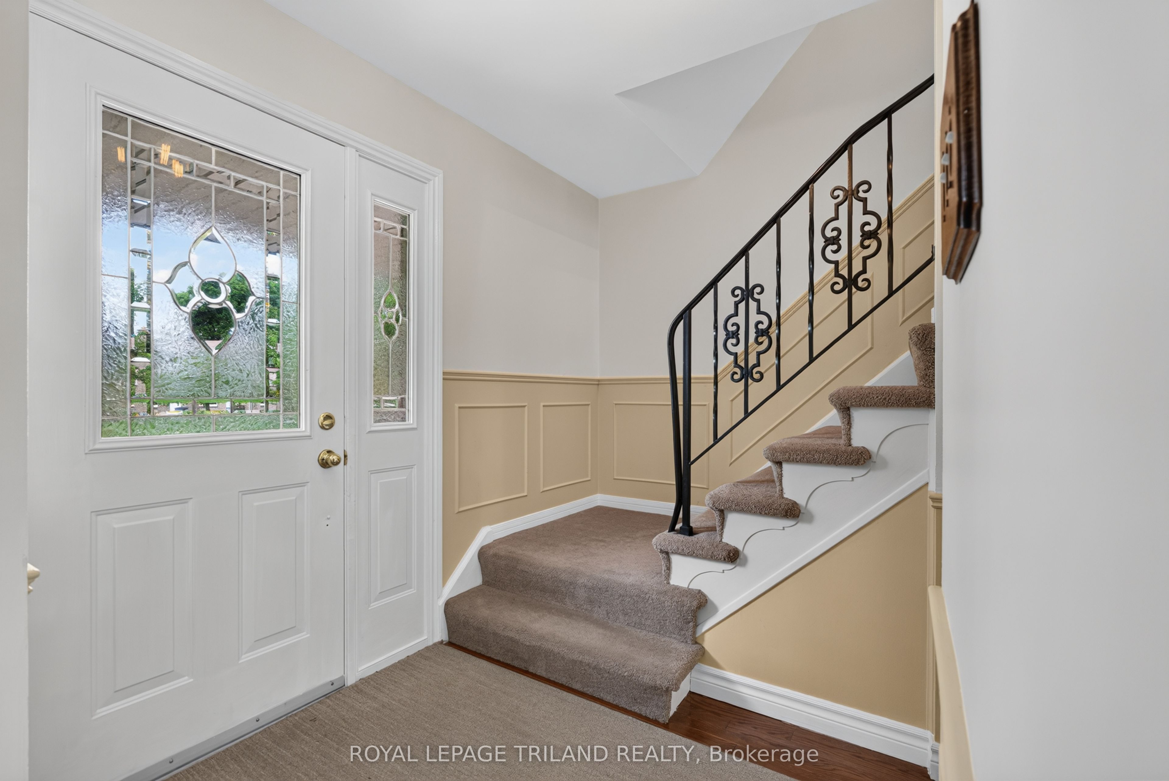 165 Camden Crescent, London North, ON N5X 2J6 photo 2