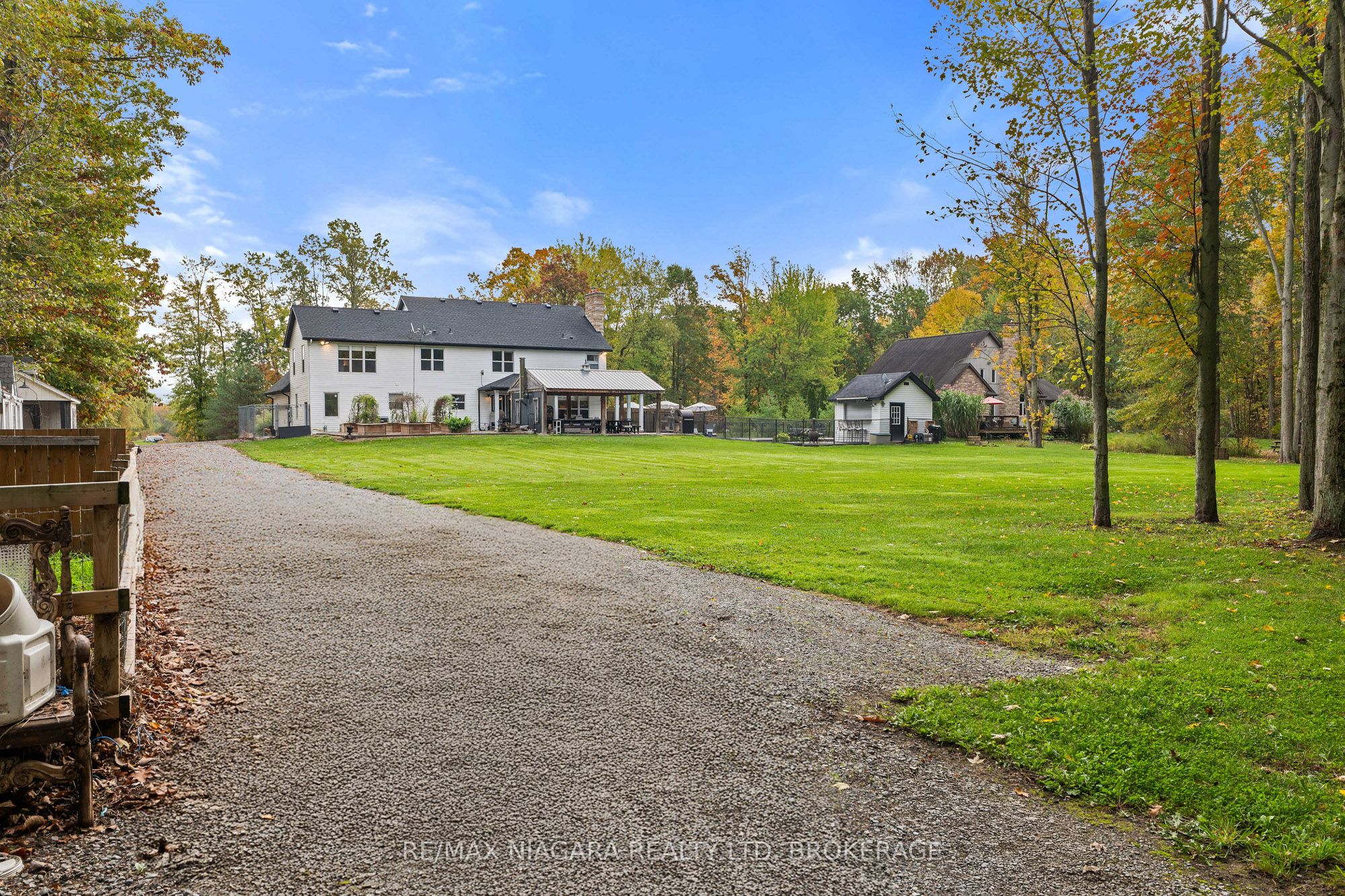 51268 Tunnacliffe Road S, Wainfleet, ON L0S 1V0 photo 4