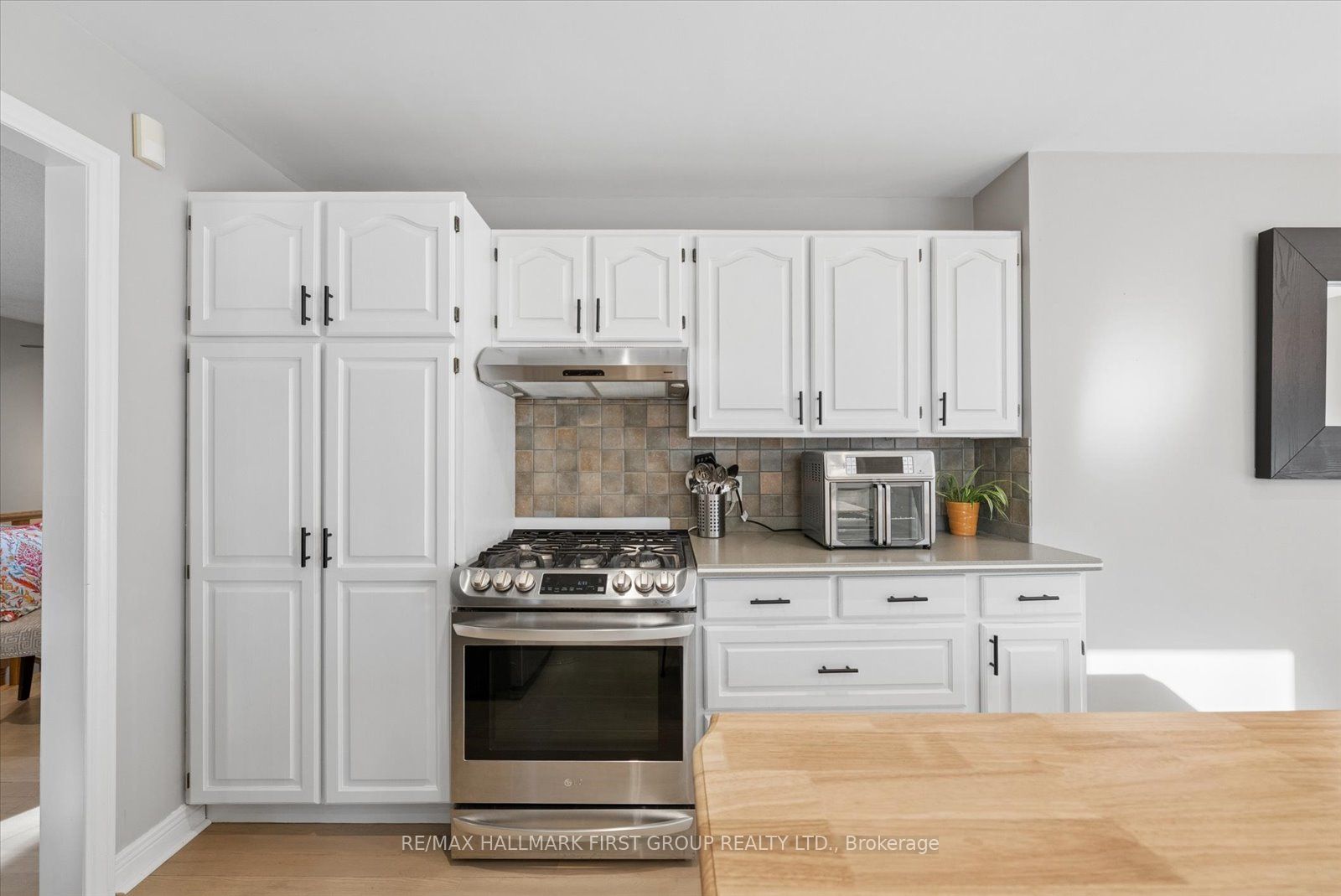 2720 Castle Hill Drive, Hamilton Township, ON K9A 0M3 photo 5
