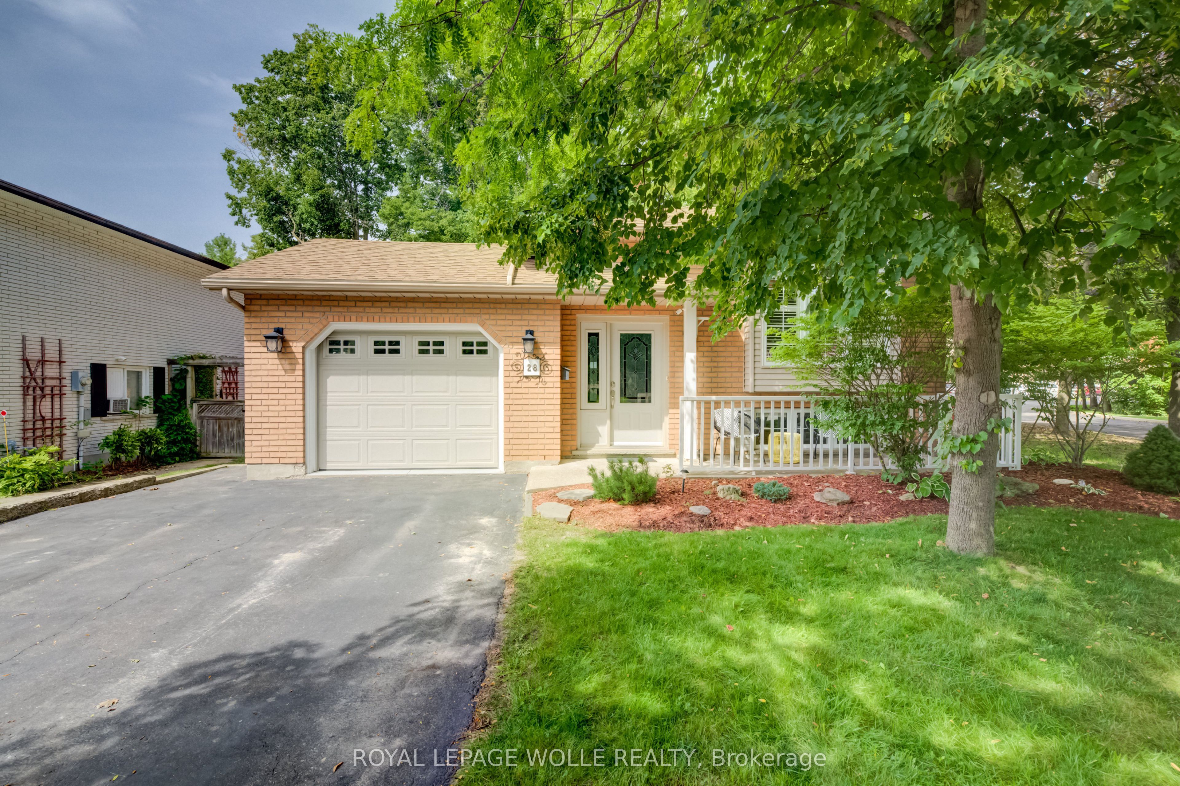 28 Forrest Avenue W, Wilmot, ON N3A 1Y1 photo 3