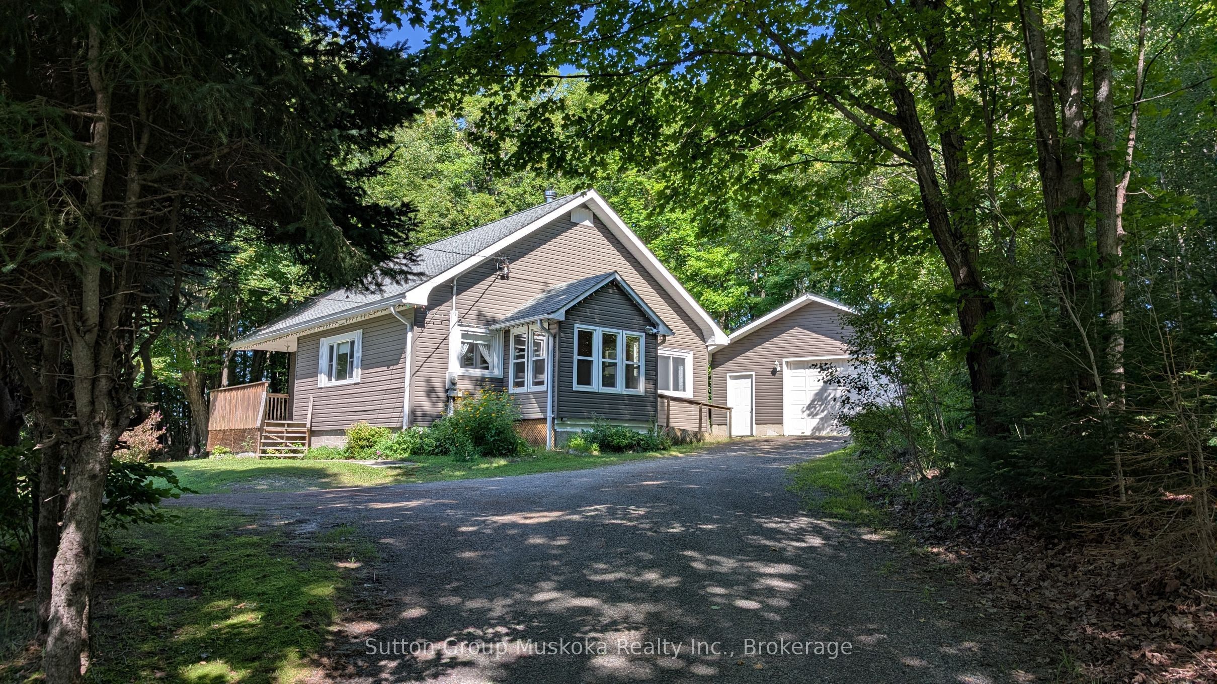 66 Hanes Road, Huntsville, ON P1H 1M3