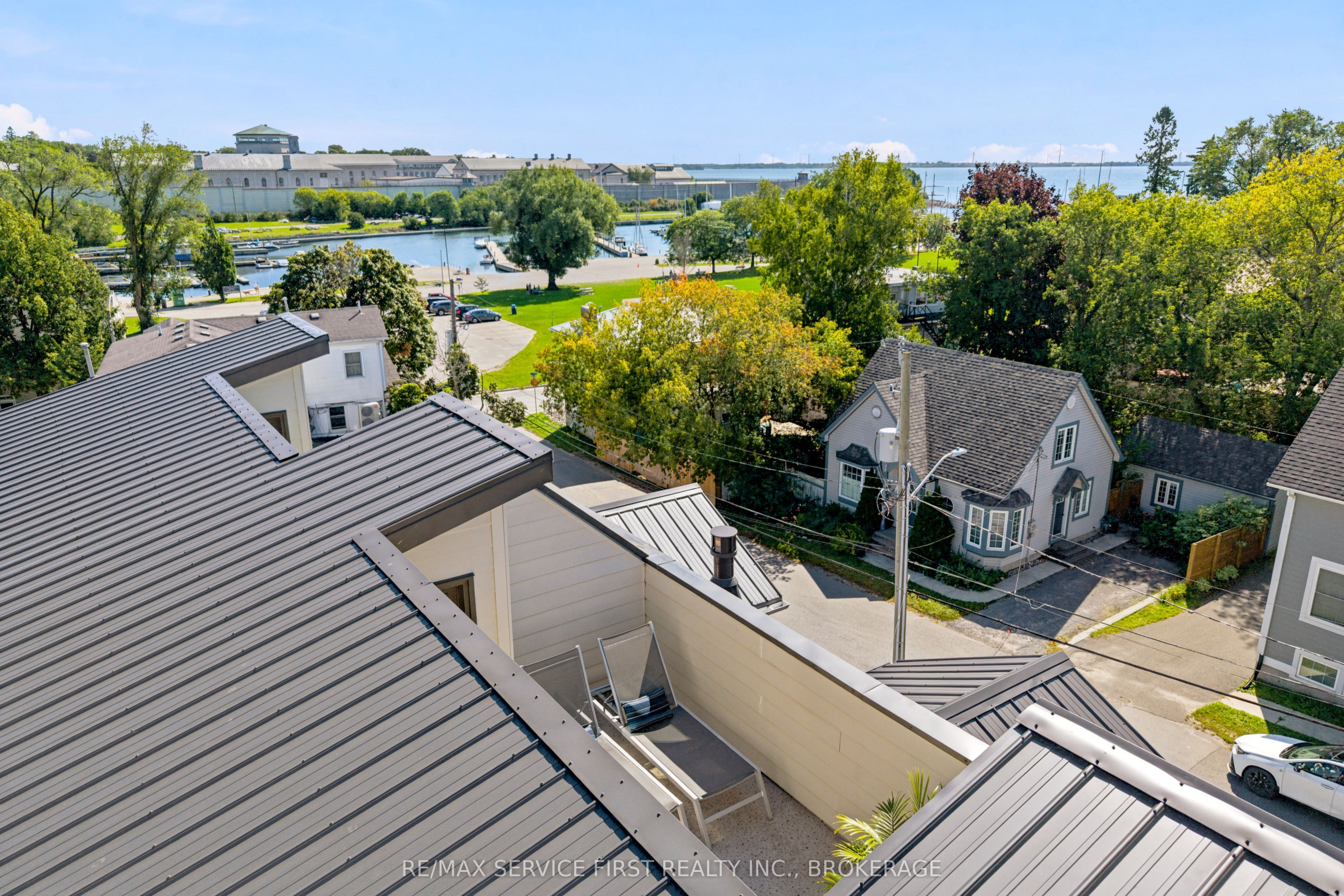15 Grange Street, Kingston, ON K7M 2J5 photo 3