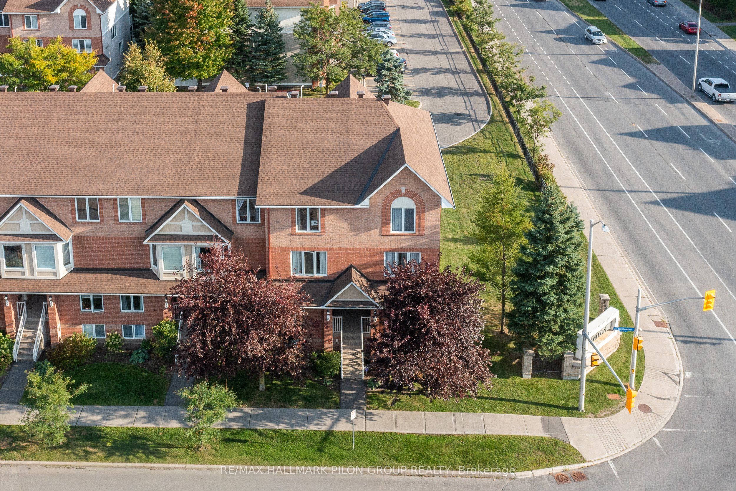 10 Lakepointe Drive, Orleans - Cumberland and Area, ON K4A 5E3