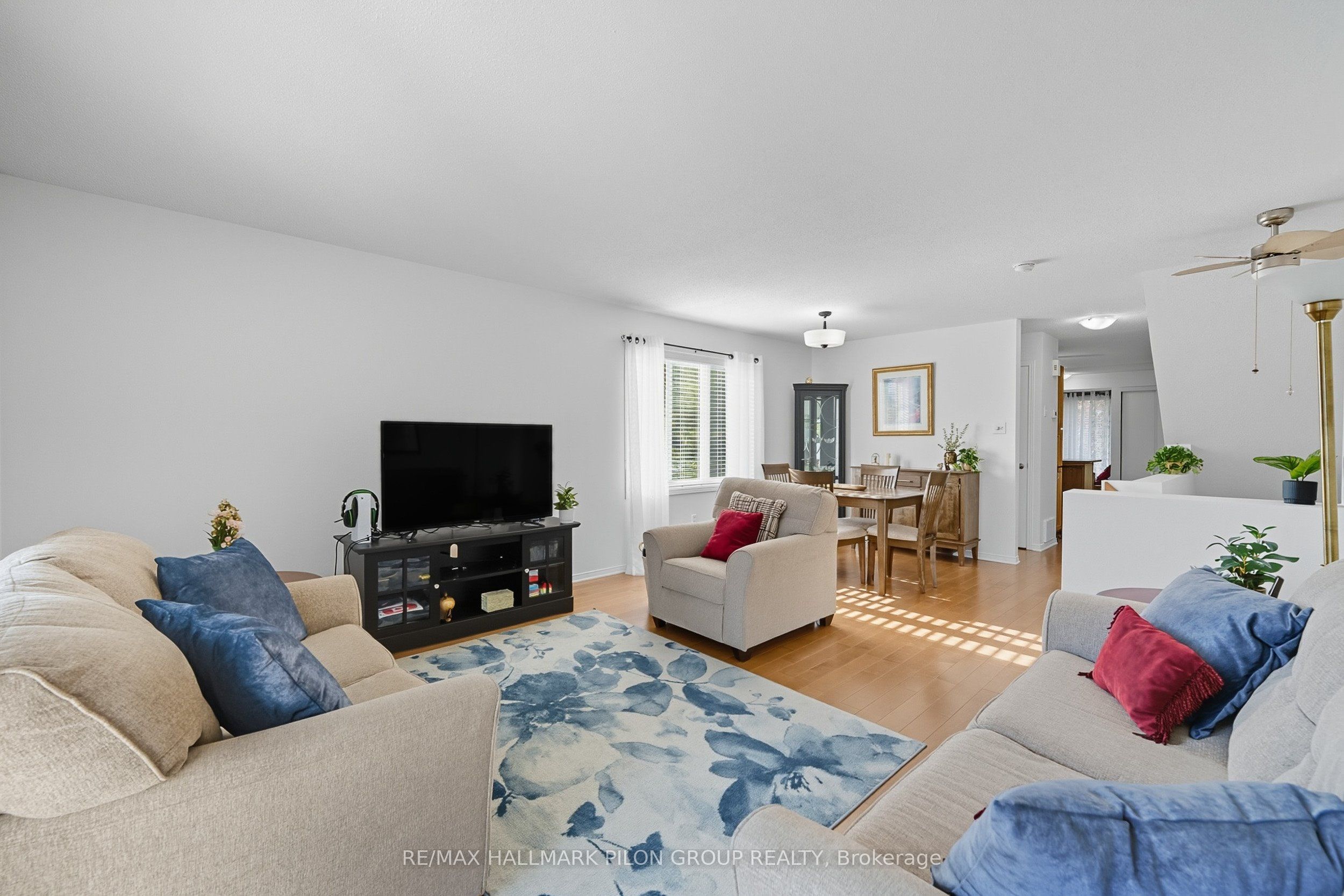 10 Lakepointe Drive, Orleans - Cumberland and Area, ON K4A 5E3 photo 4
