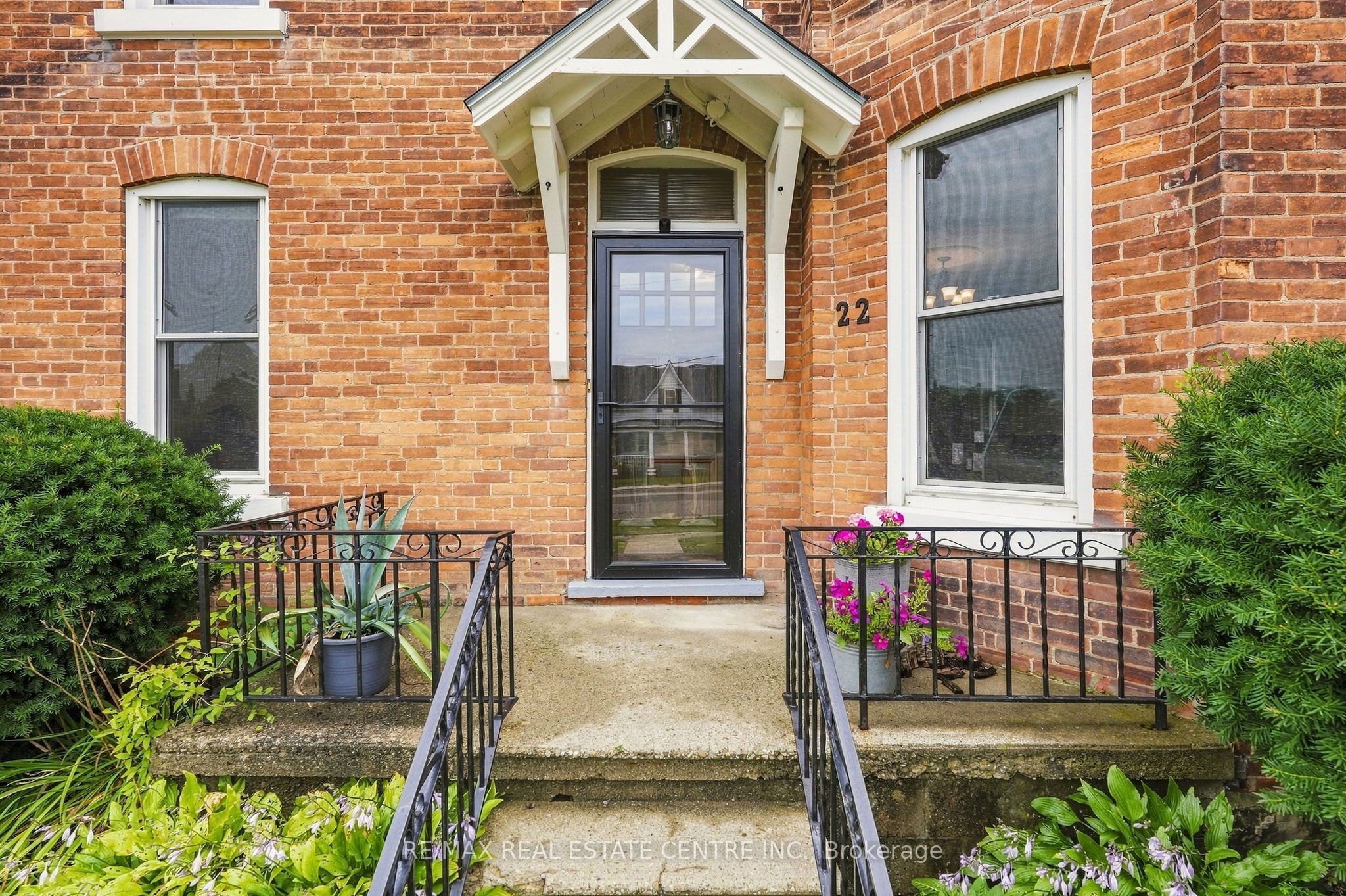 22 Munsee Street S, Haldimand, ON N0A 1E0 photo 4