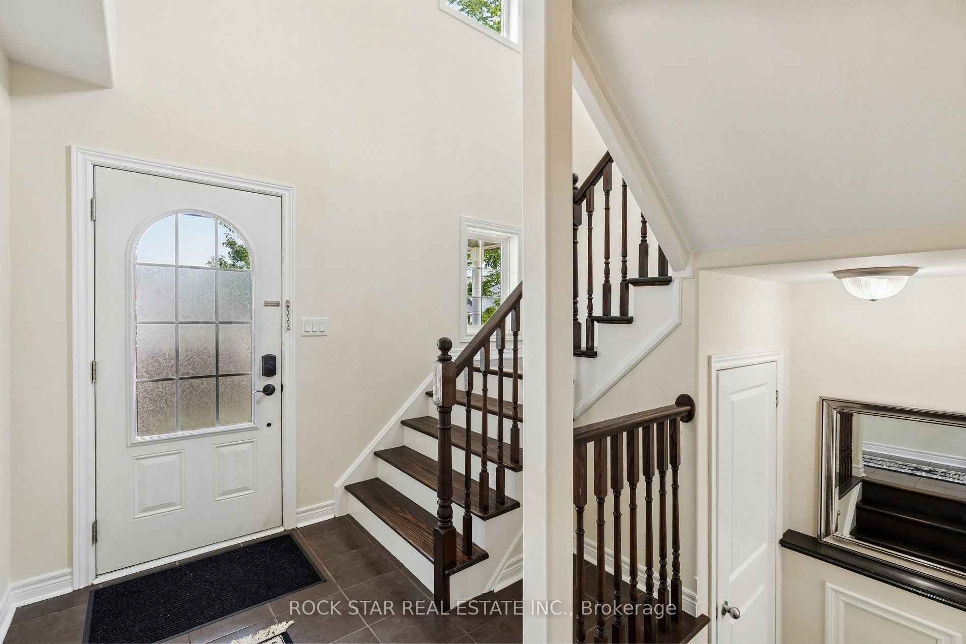 36 Chicory Crescent, St. Catharines, ON L2R 6K7 photo 2