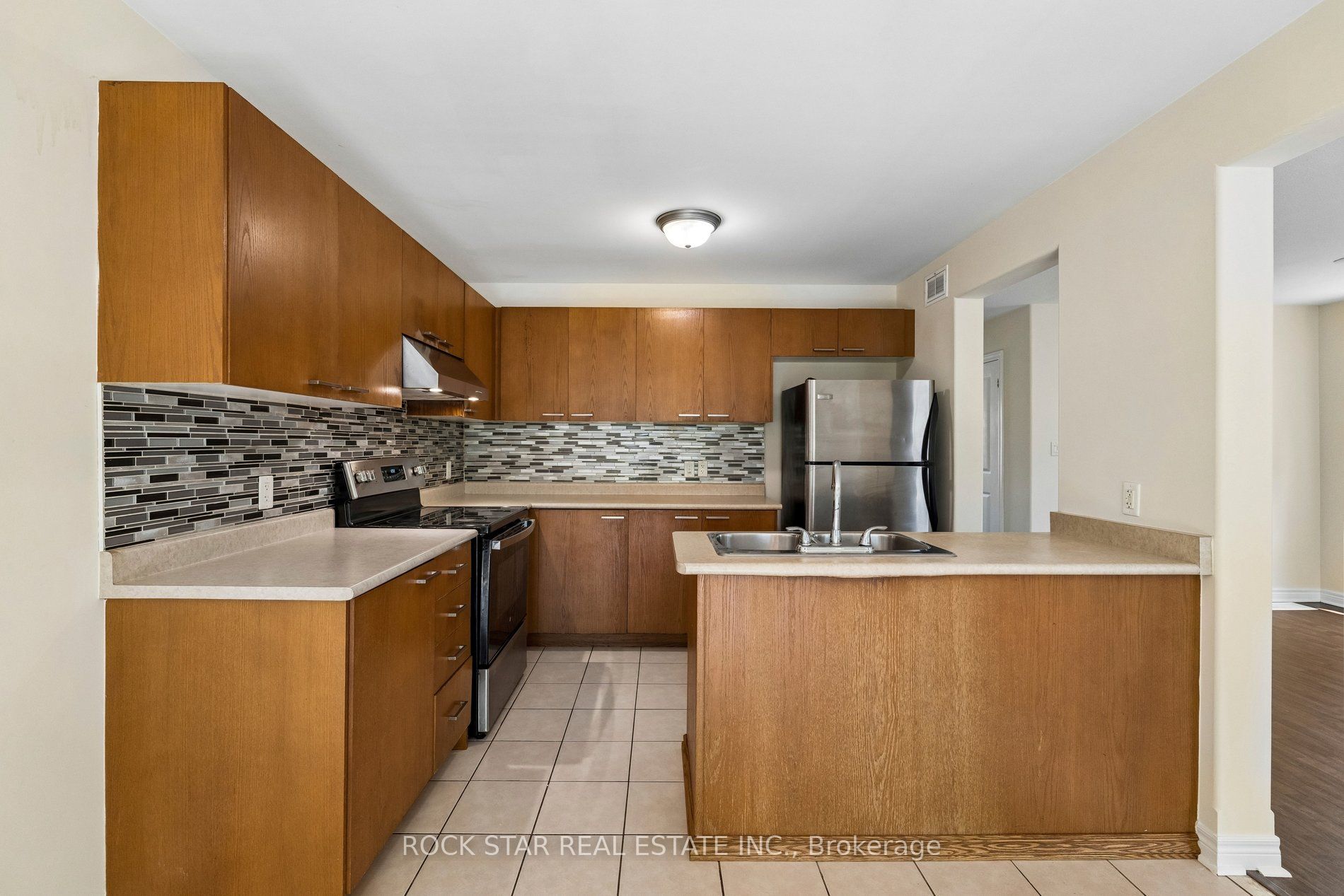 36 Chicory Crescent, St. Catharines, ON L2R 6K7 photo 5
