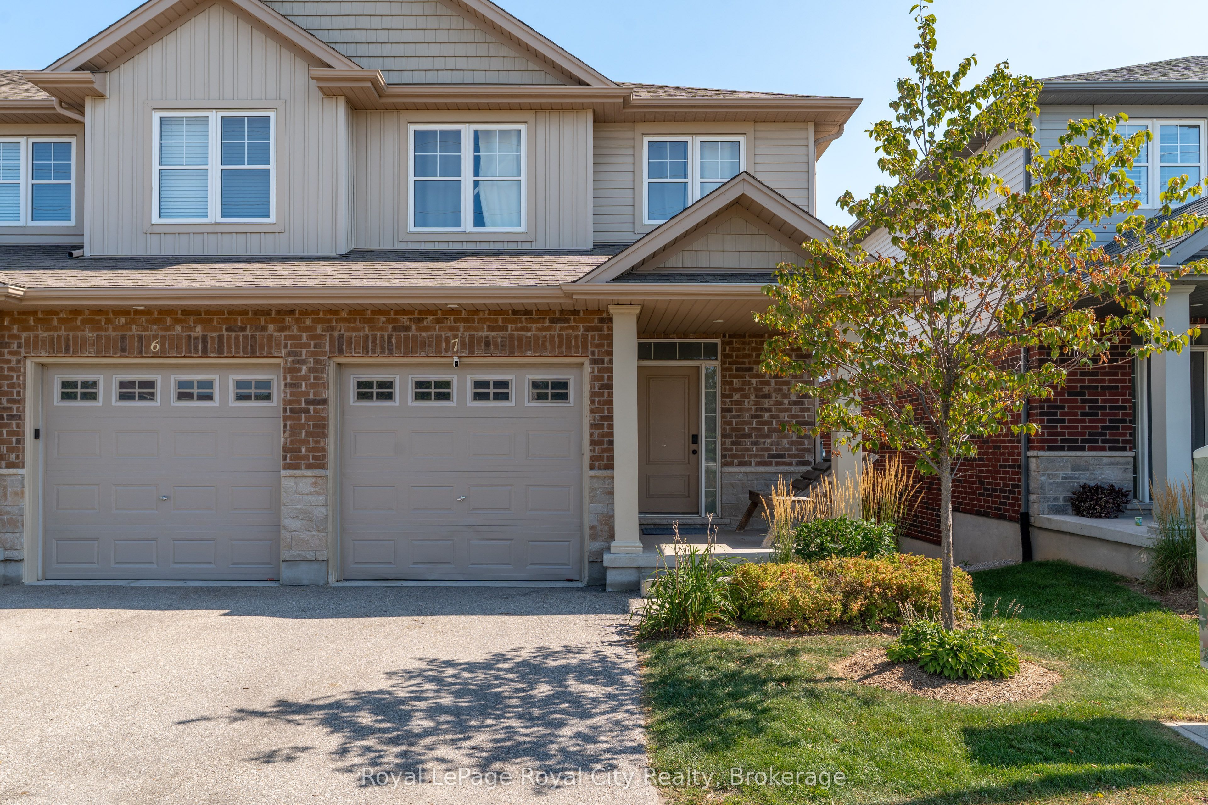 269 Watson Parkway N 7, Guelph, ON N1E 0R3
