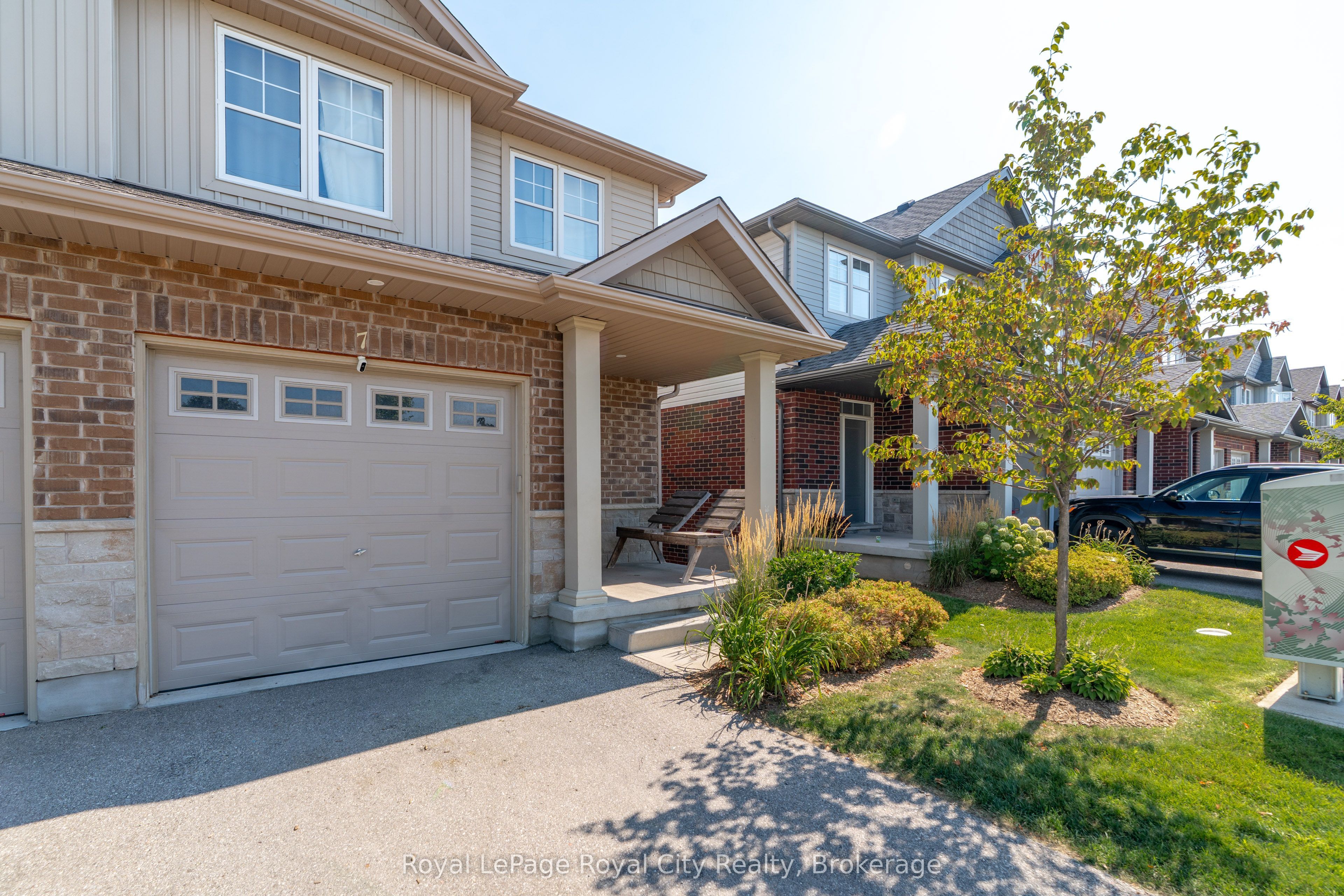269 Watson Parkway N 7, Guelph, ON N1E 0R3 photo 2