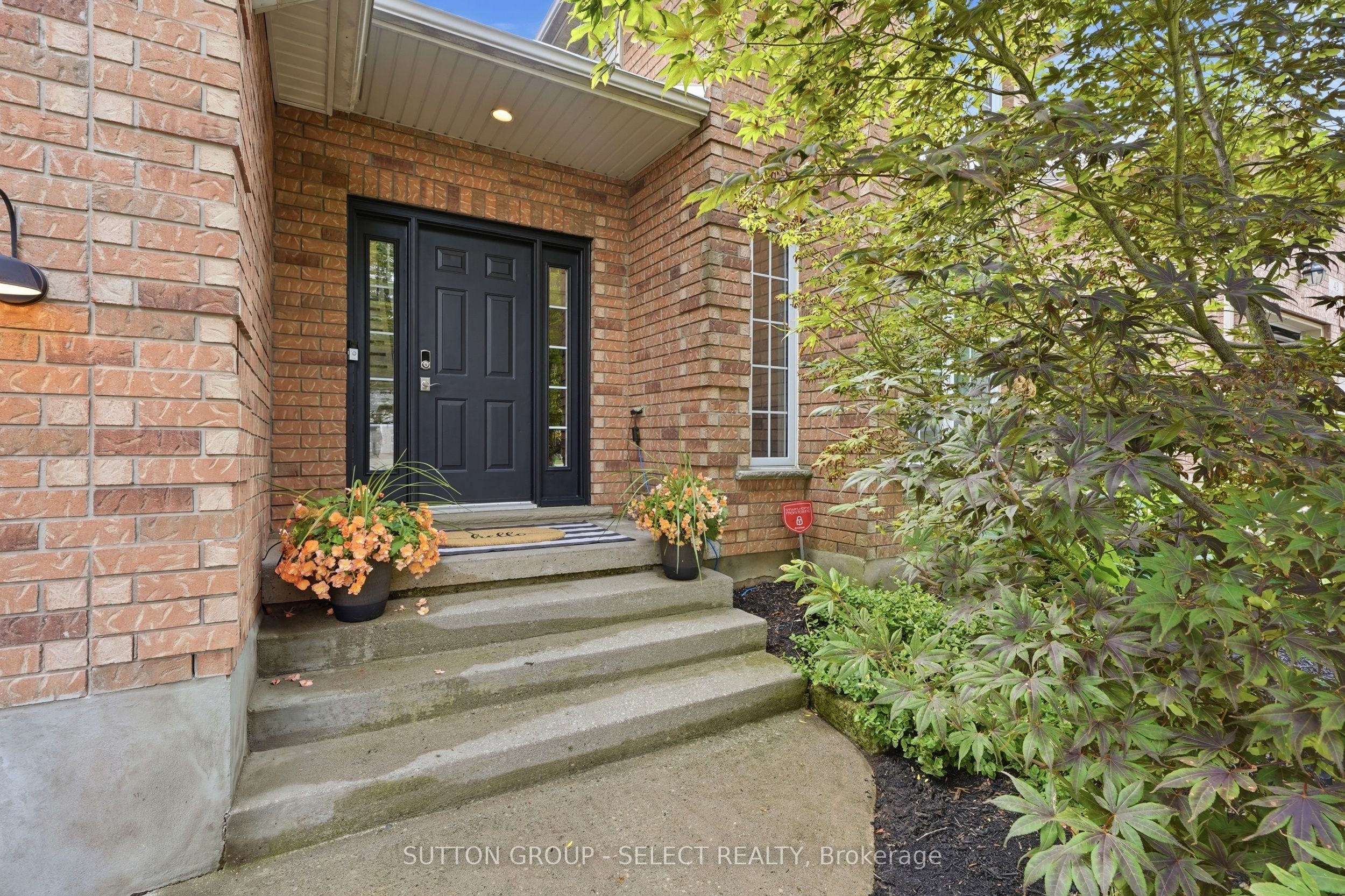 39 Carolinian Lane, Cambridge, ON N1S 5B5 photo 4