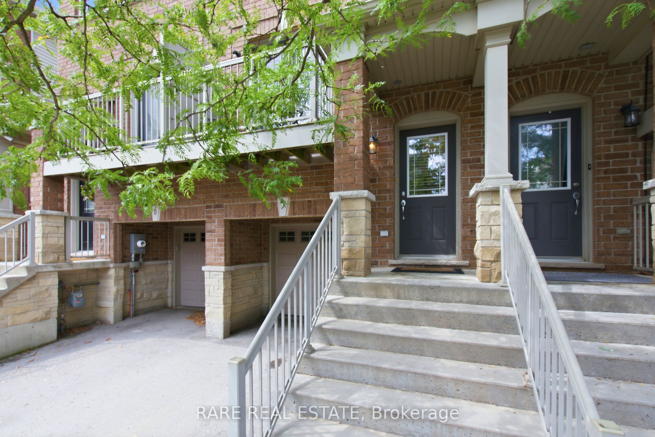 25 Viking Drive 5, Hamilton, ON L0R 1C0 photo 2