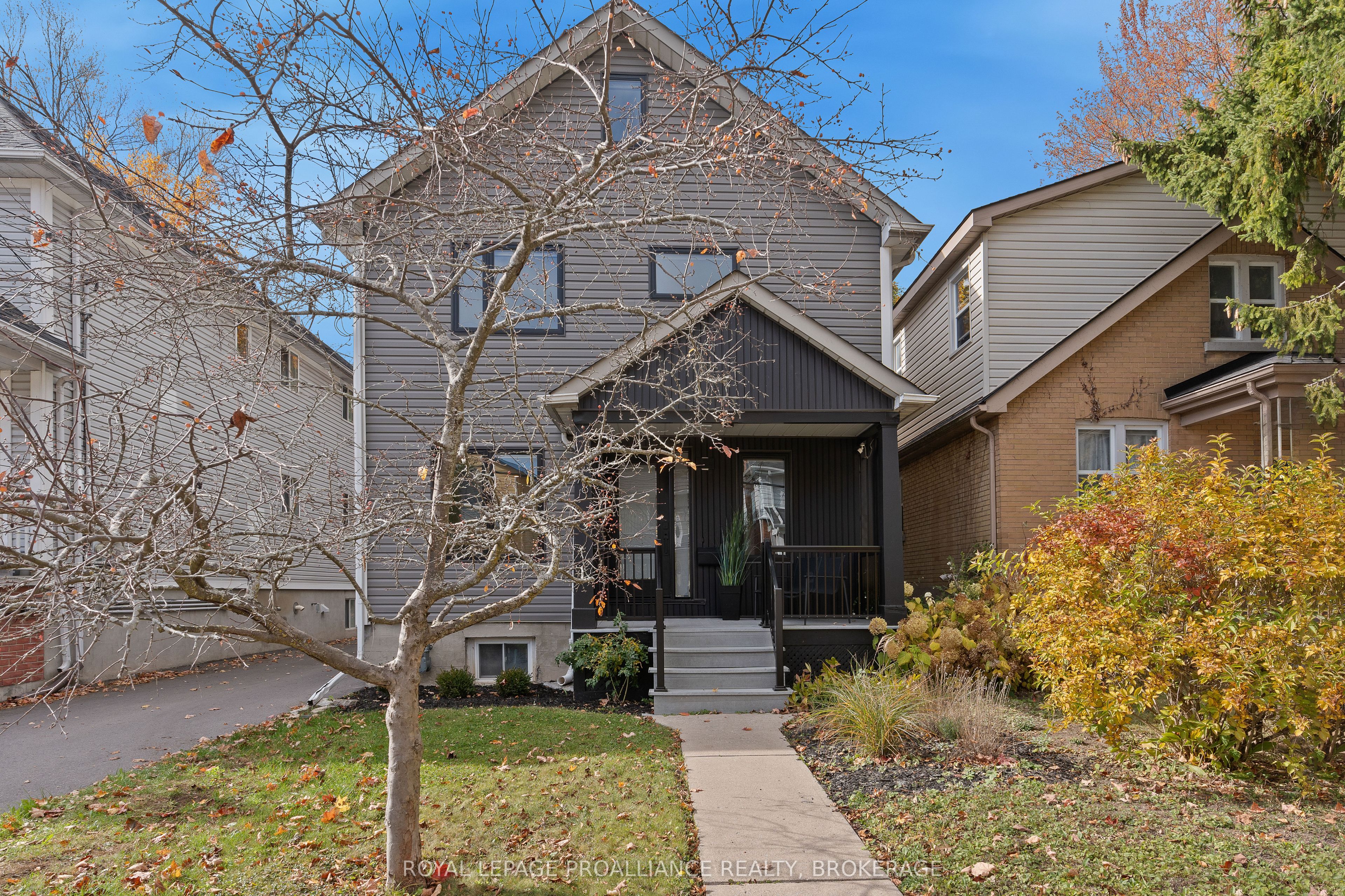 78 Pembroke Street, Kingston, ON K7L 4N7 photo 2