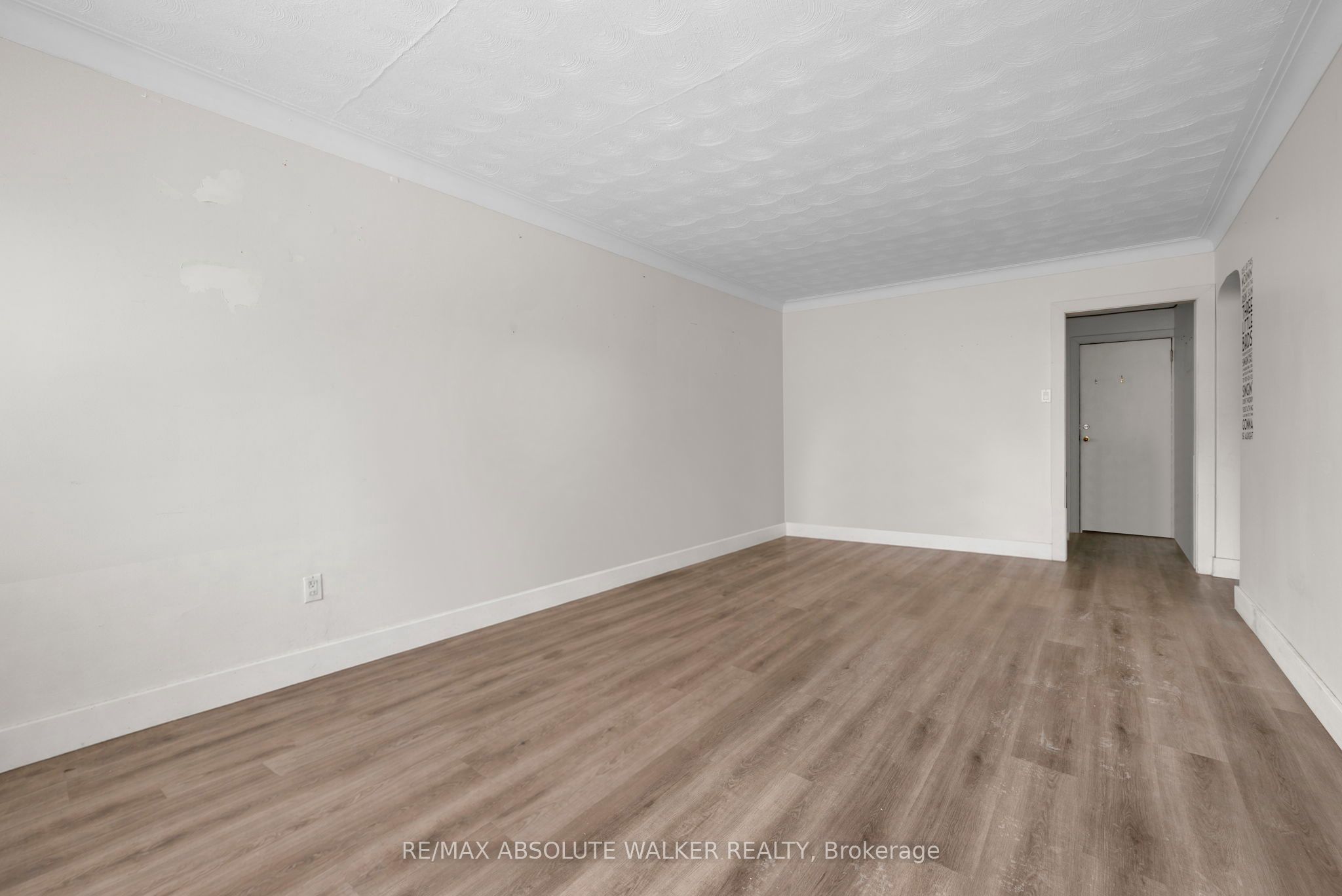134 Jolliet Avenue, Vanier and Kingsview Park, ON K1L 5J7 photo 5
