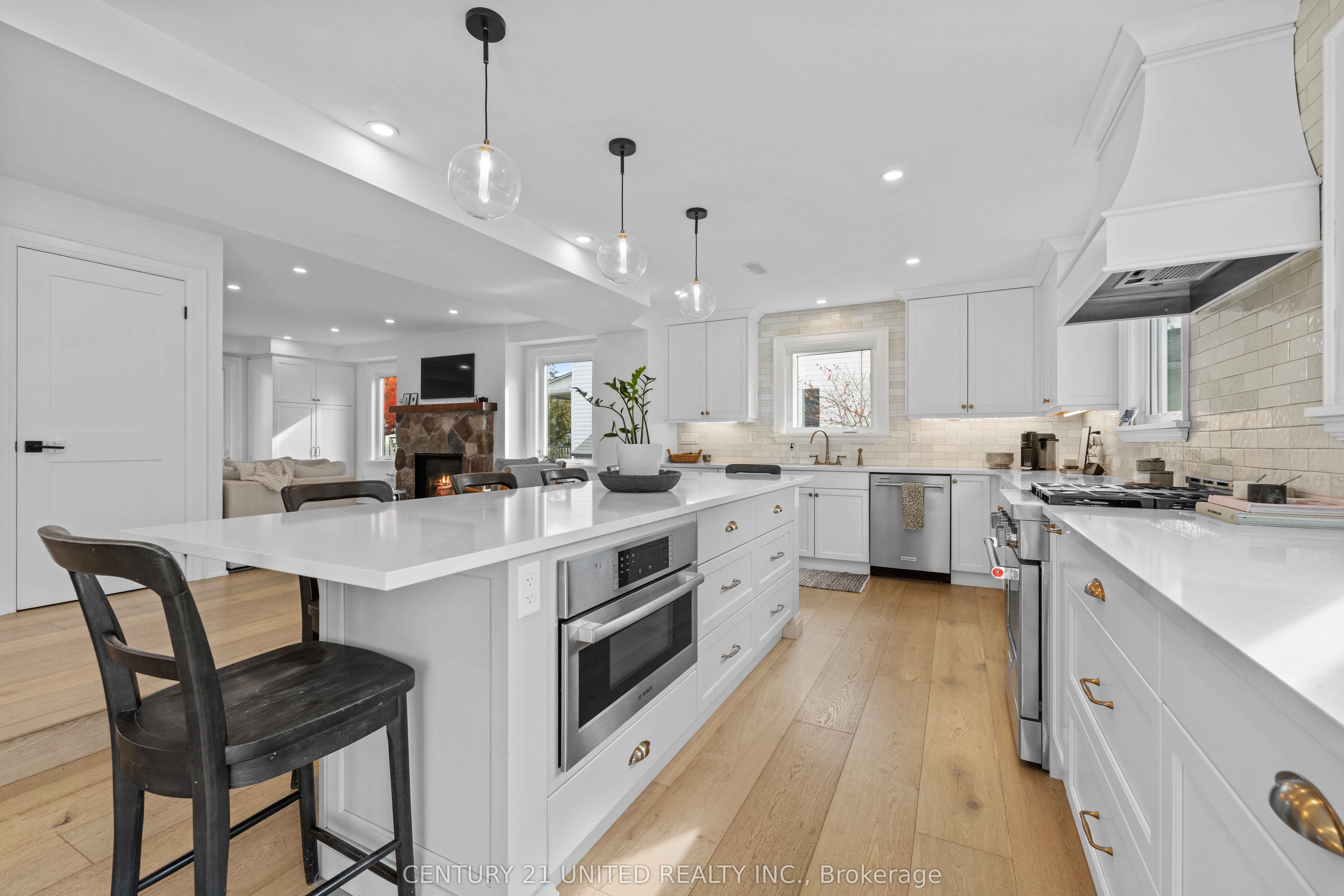 753 Chesterfield Avenue, Peterborough, ON K9H 4Y1 photo 5