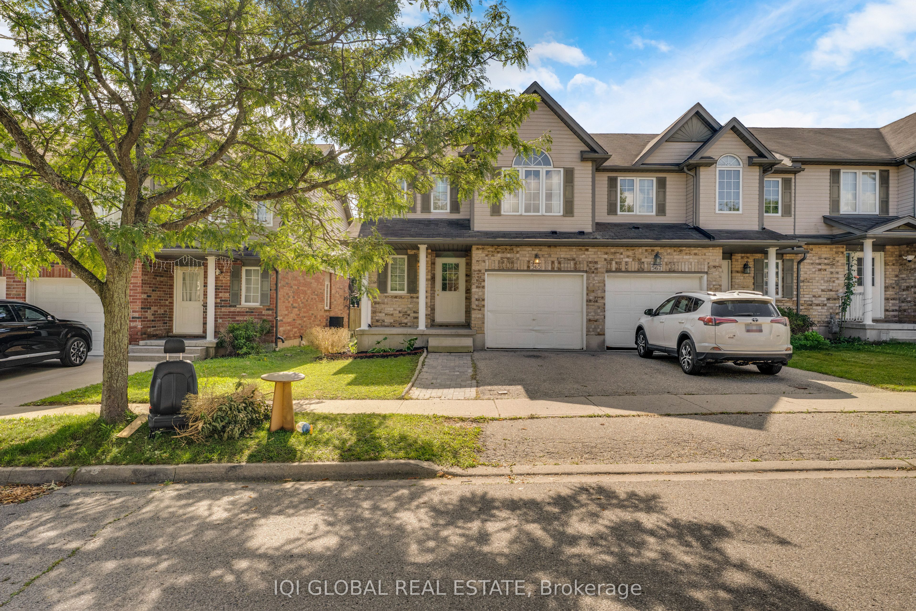 565 Wild Iris Avenue, Waterloo, ON N2V 2X5 photo 4