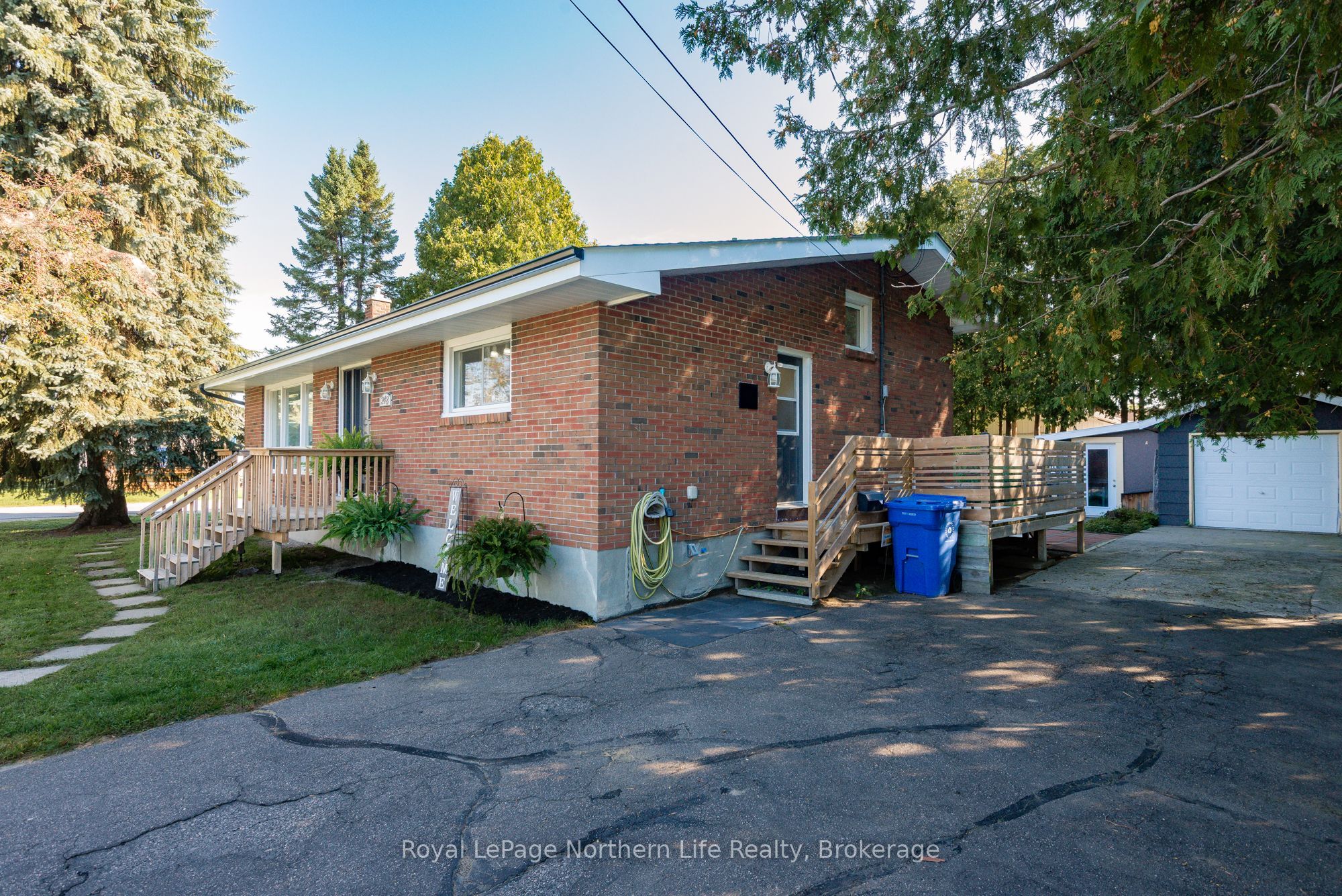 248 Lee Avenue, North Bay, ON P1A 2K8 photo 3