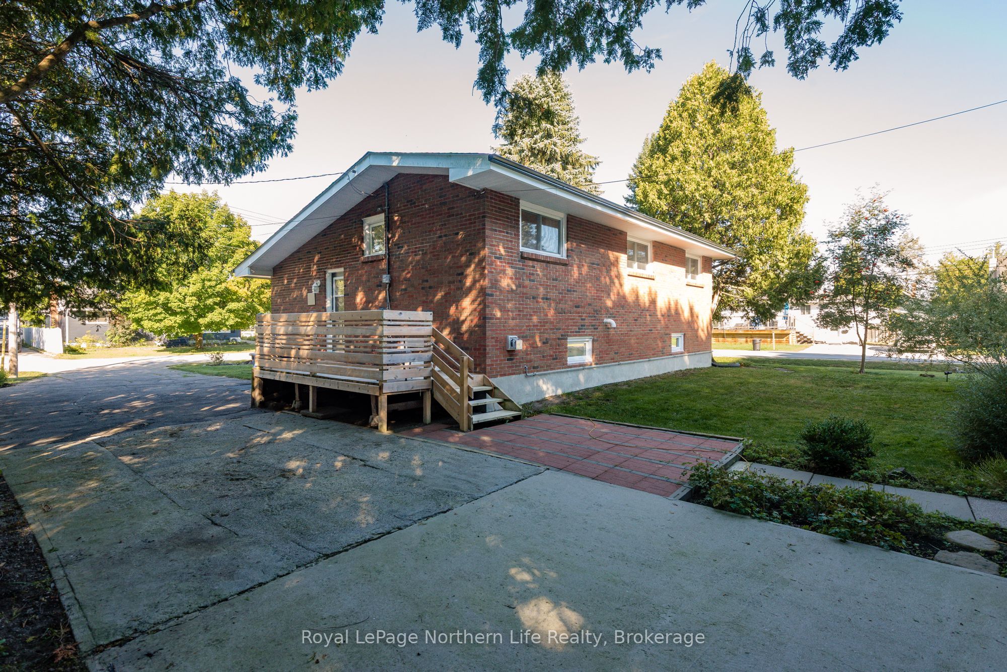 248 Lee Avenue, North Bay, ON P1A 2K8 photo 4
