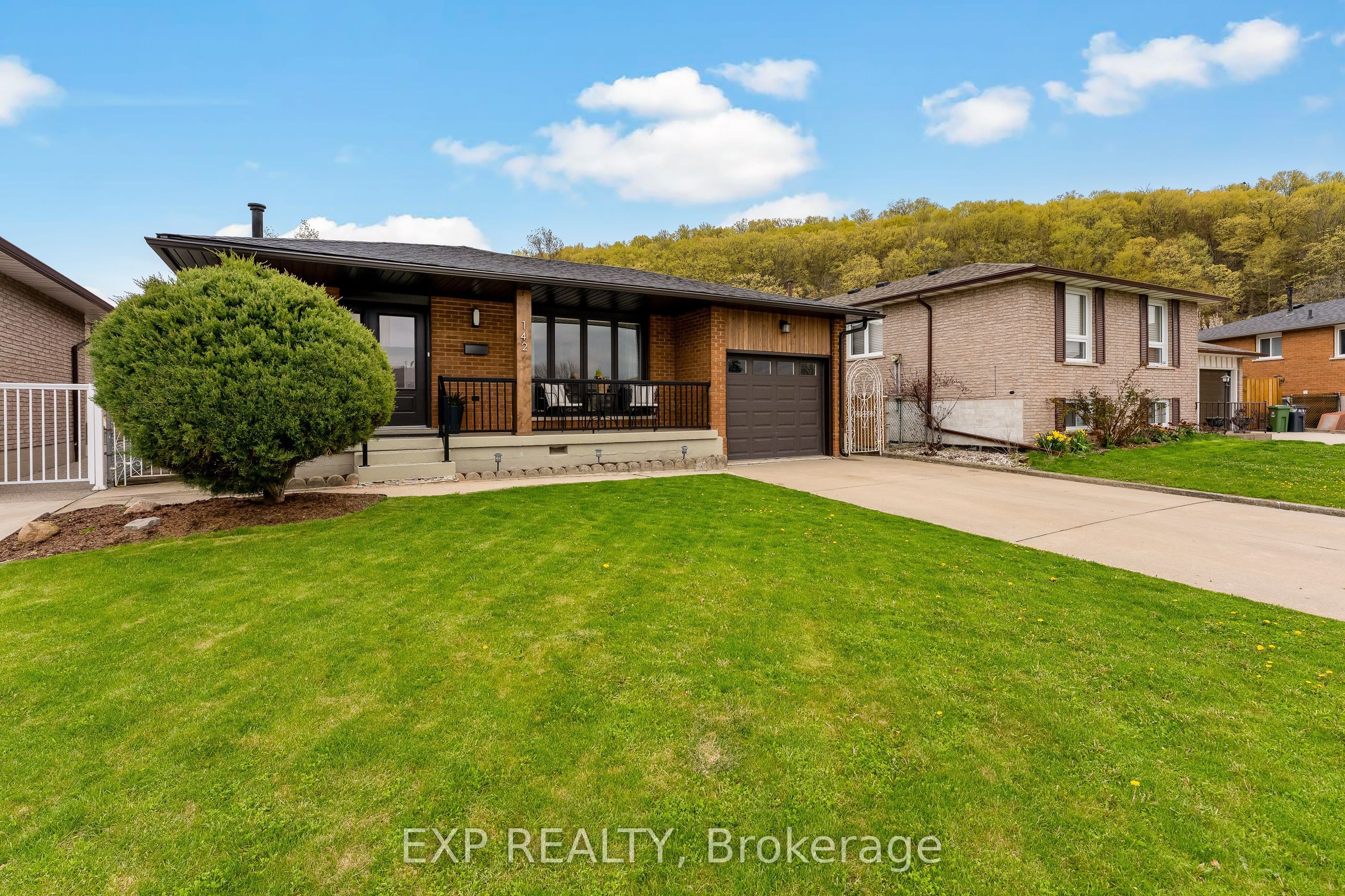 142 Marcella Crescent, Hamilton, ON L8K 6G3 photo 3