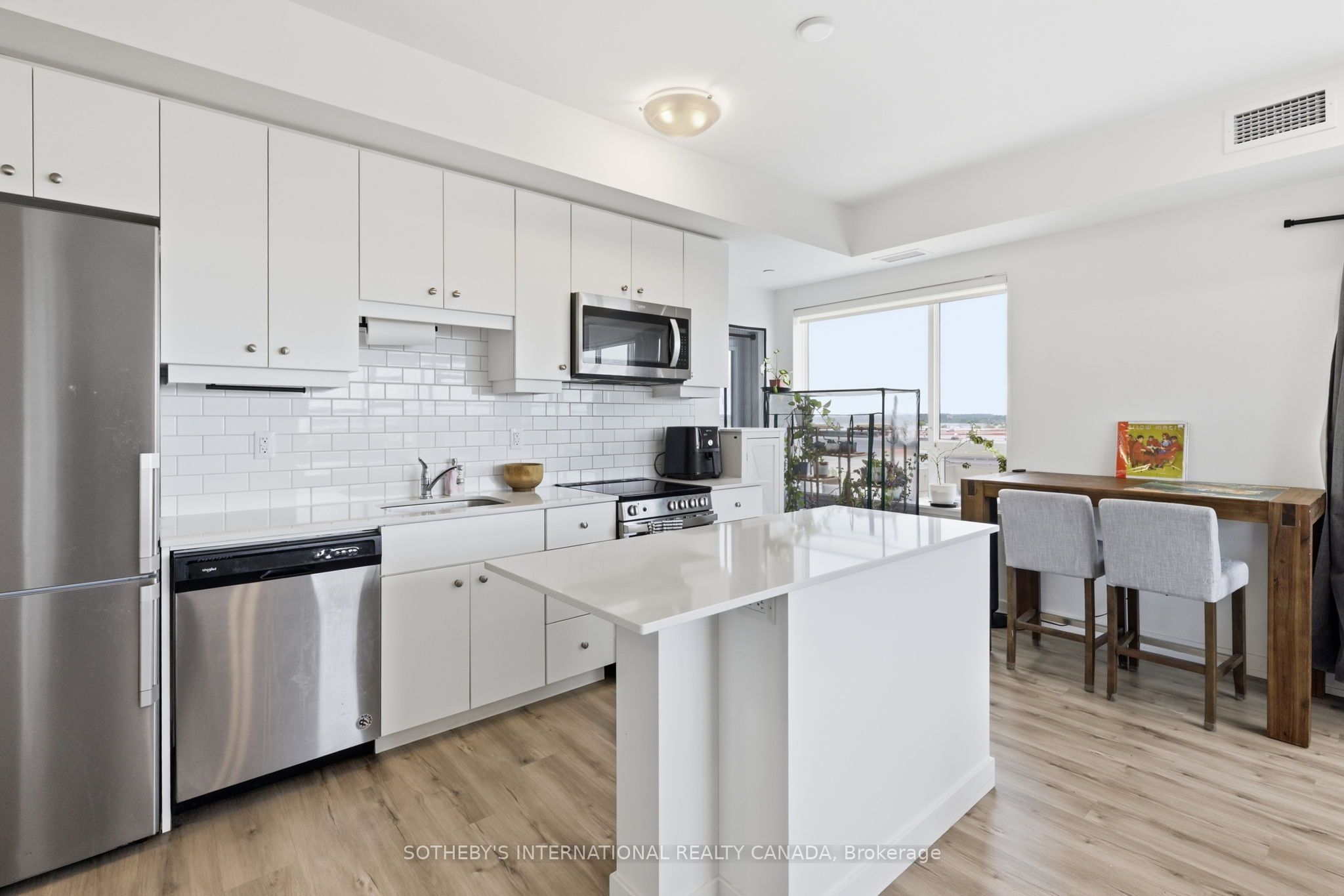 247 Northfield Drive E 514, Waterloo, ON N2K 0H1 photo 2