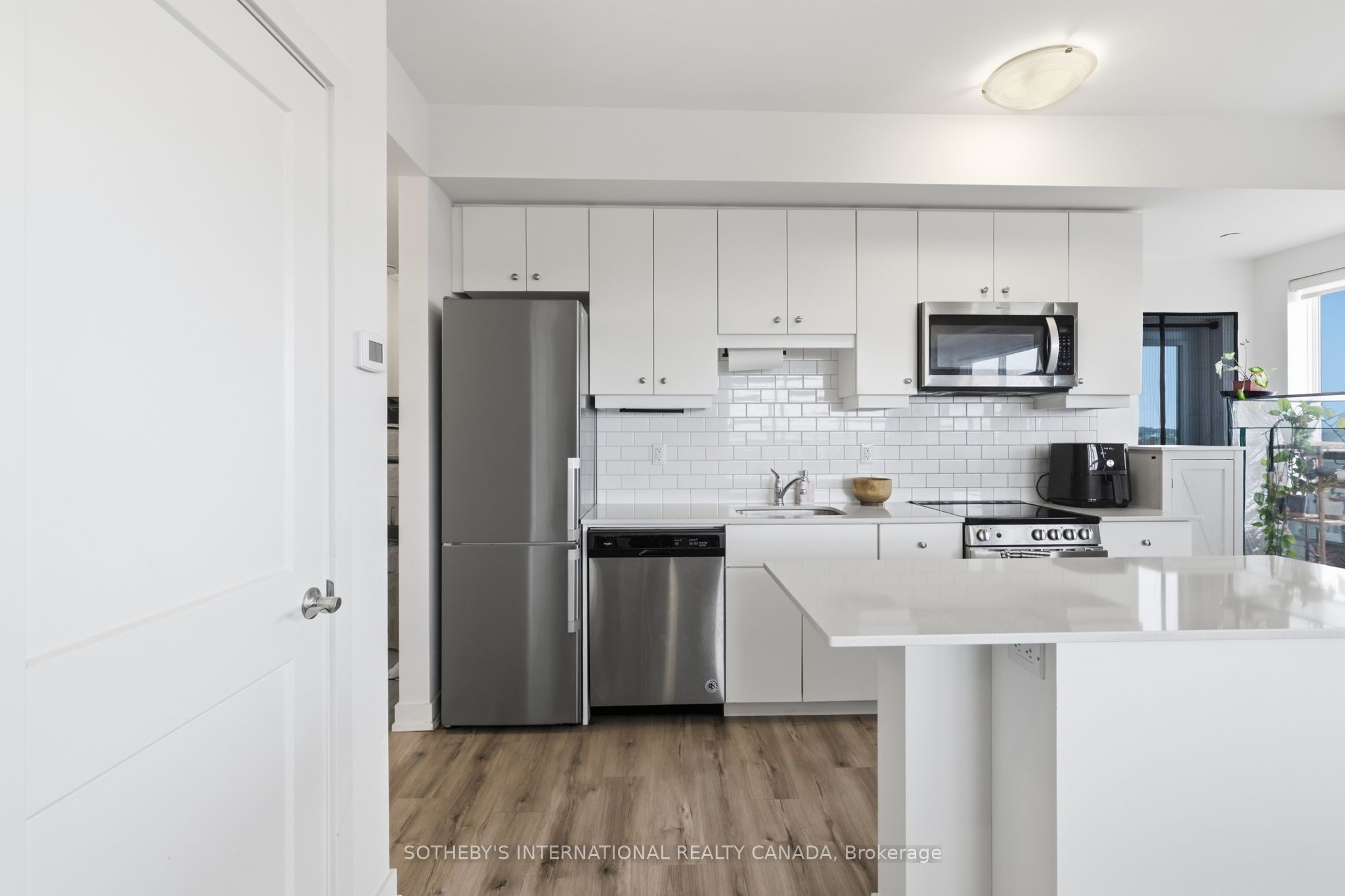 247 Northfield Drive E 514, Waterloo, ON N2K 0H1 photo 3