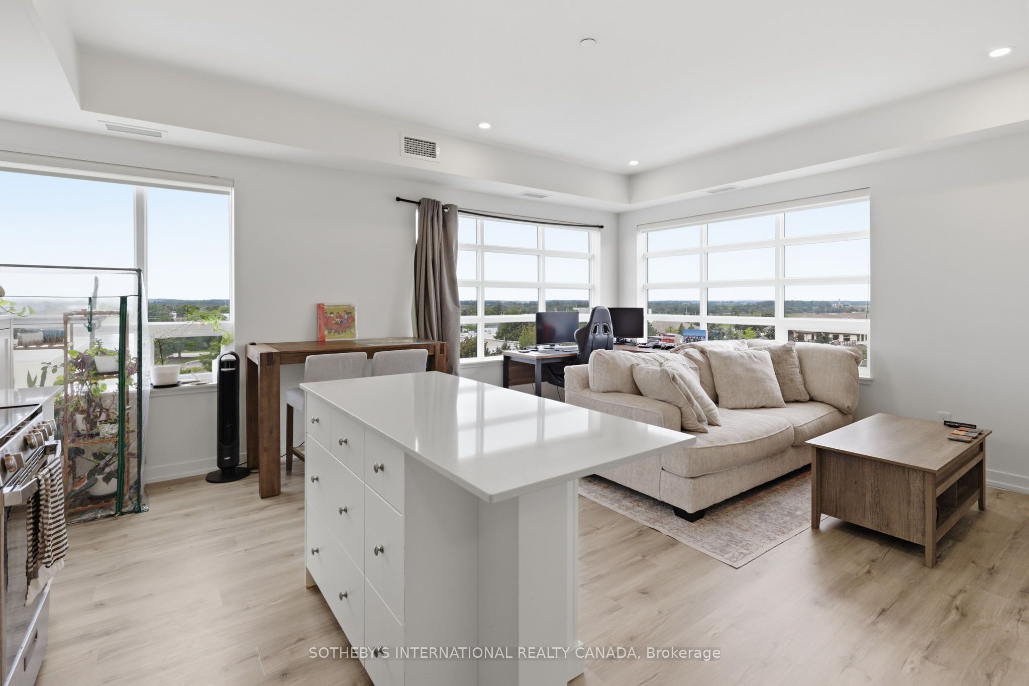 247 Northfield Drive E 514, Waterloo, ON N2K 0H1 photo 5
