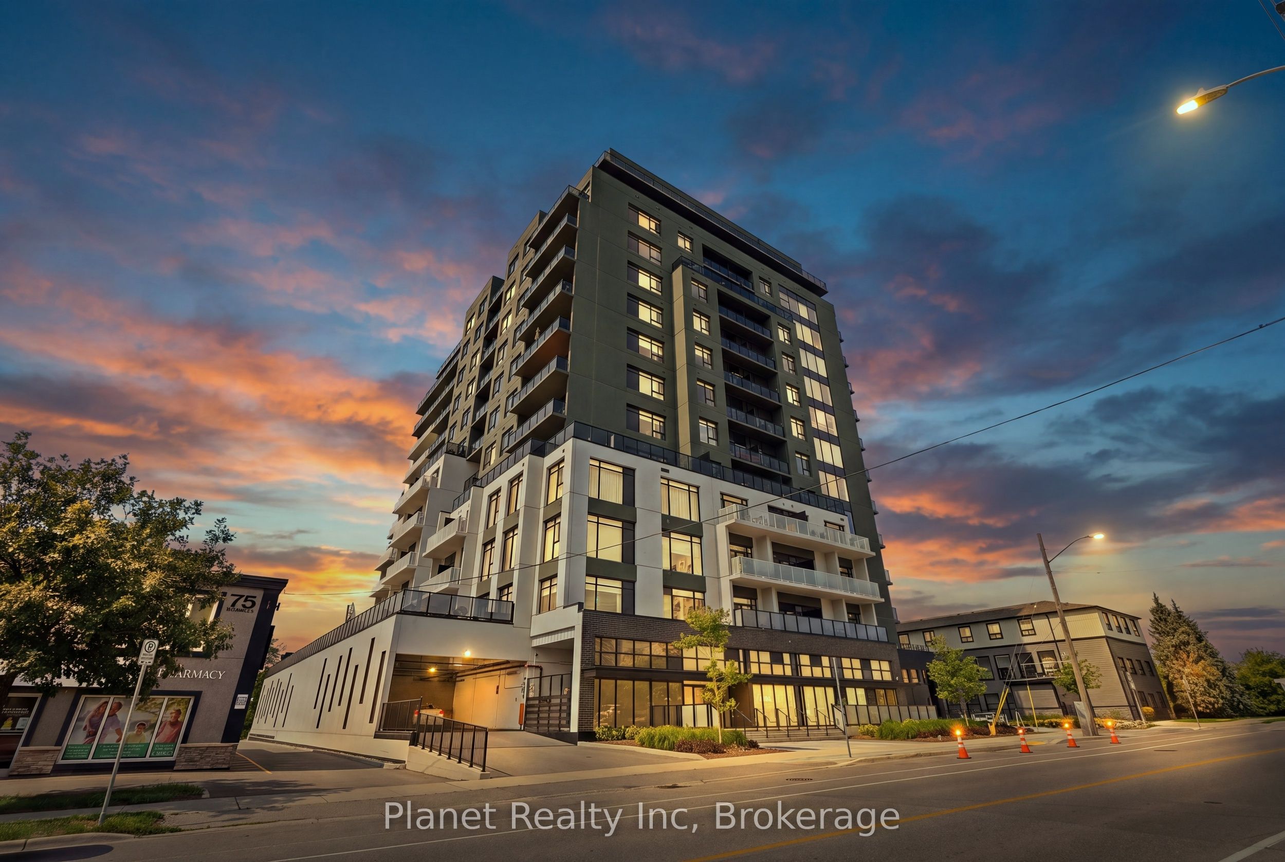 71 Wyndham Street S 1003, Guelph, ON N1E 5R3