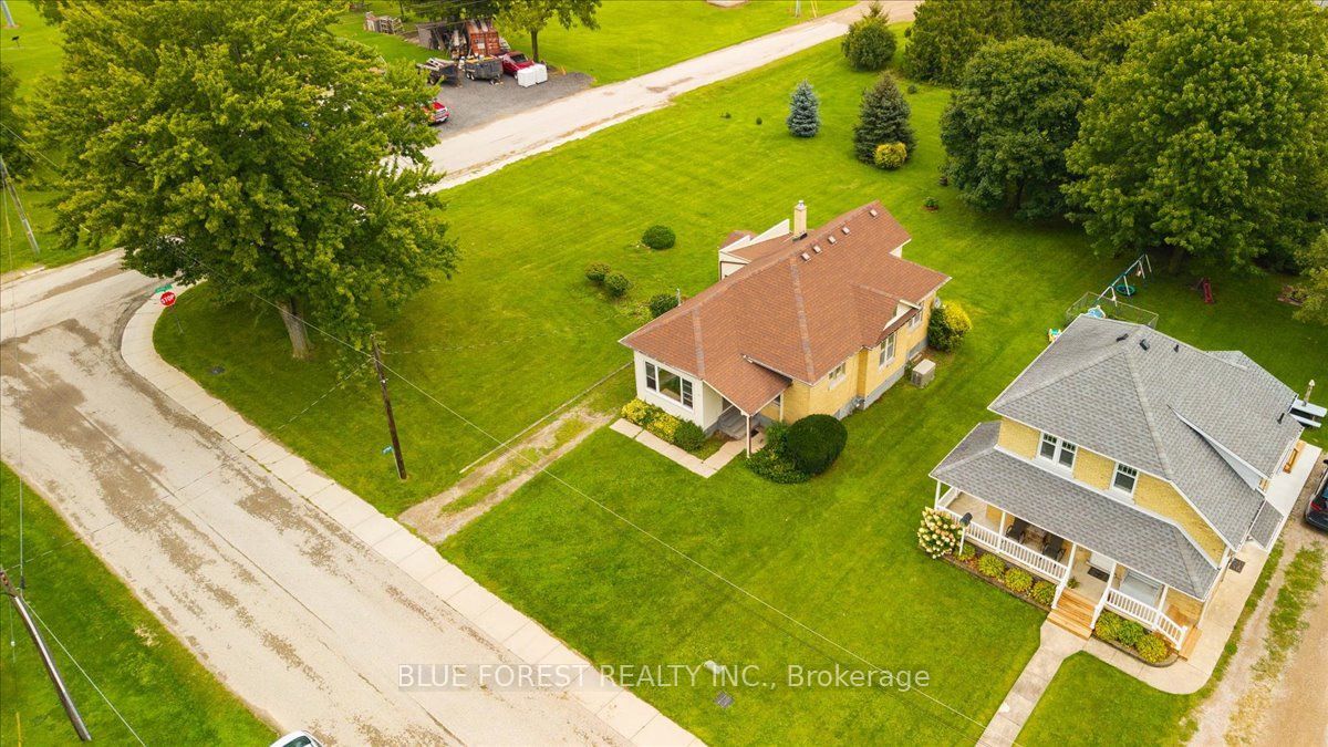 144 Clyde Street, Adelaide Metcalfe, ON N0M 2B0 photo 5