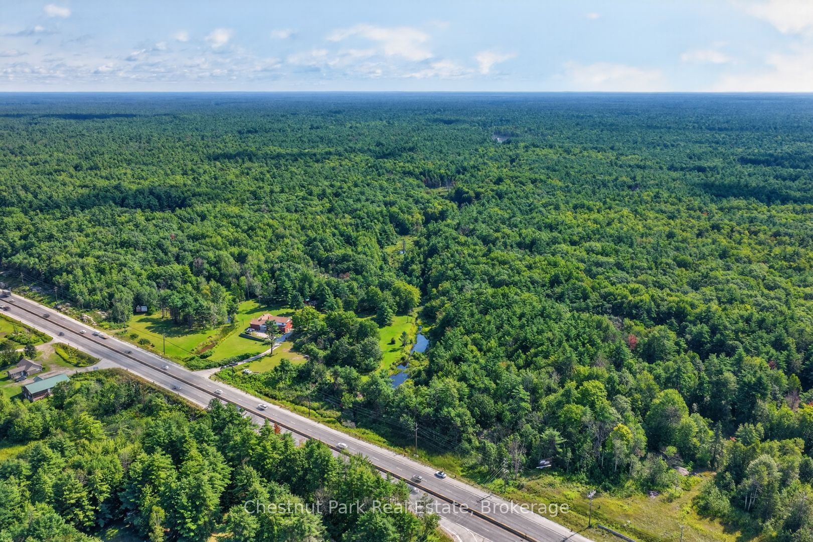 1304 11 Highway N, Gravenhurst, ON P0E 1N0 photo 2