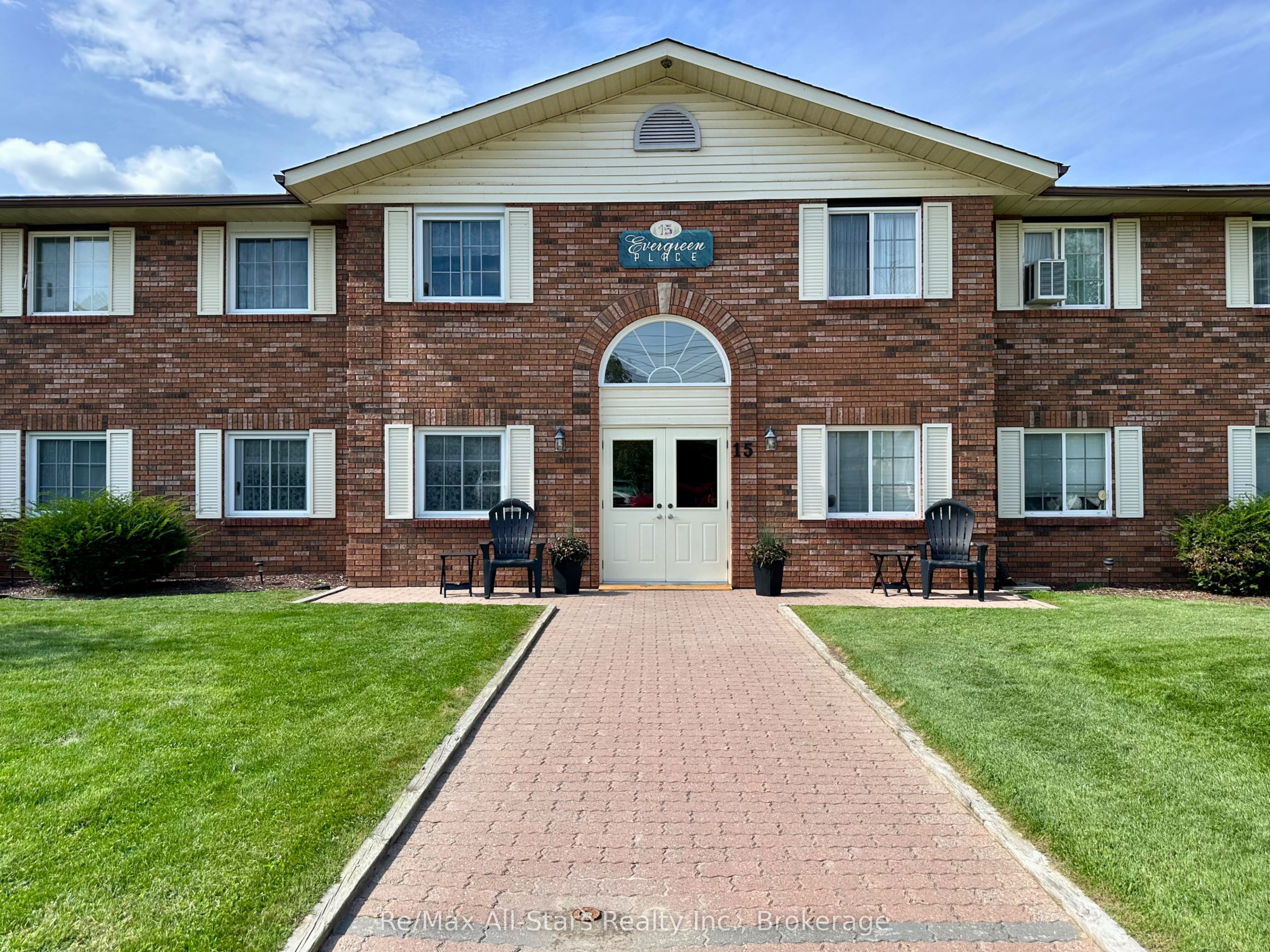 15 Clifton Street 101, Kawartha Lakes, ON K0M 1N0