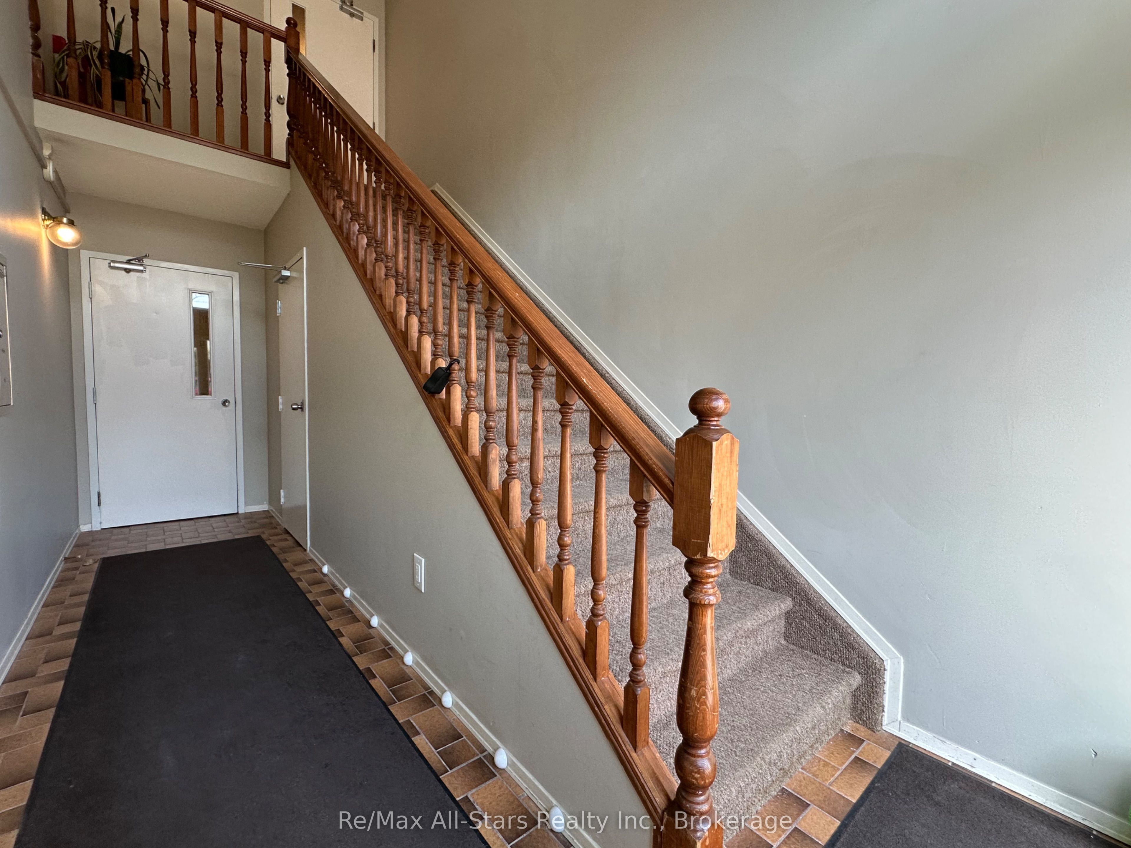 15 Clifton Street 101, Kawartha Lakes, ON K0M 1N0 photo 2