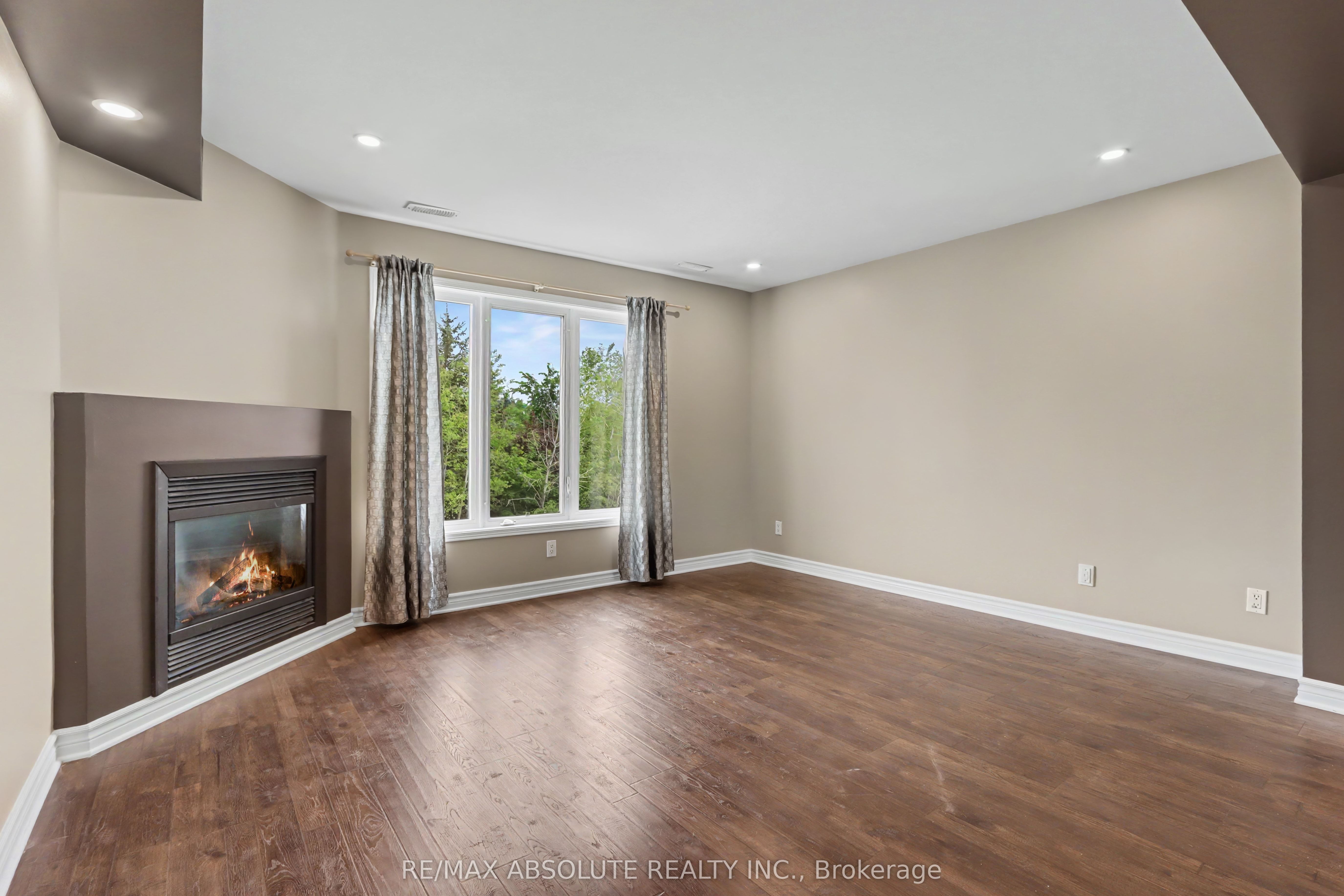 294 Cresthaven Drive, Barrhaven, ON K2G 6W4 photo 3