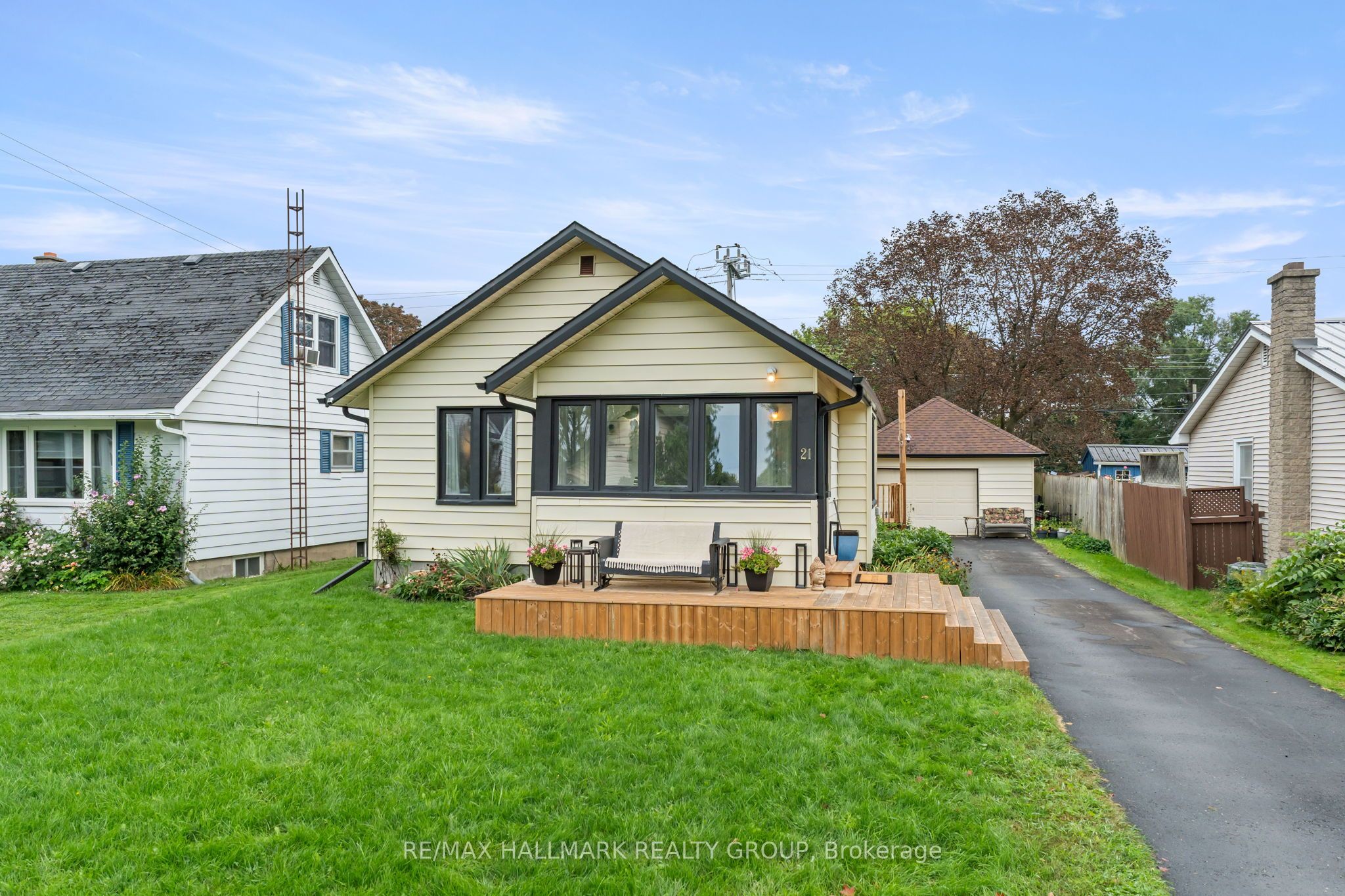 21 Sevenoaks Avenue, Brockville, ON K6V 2V1 photo 2