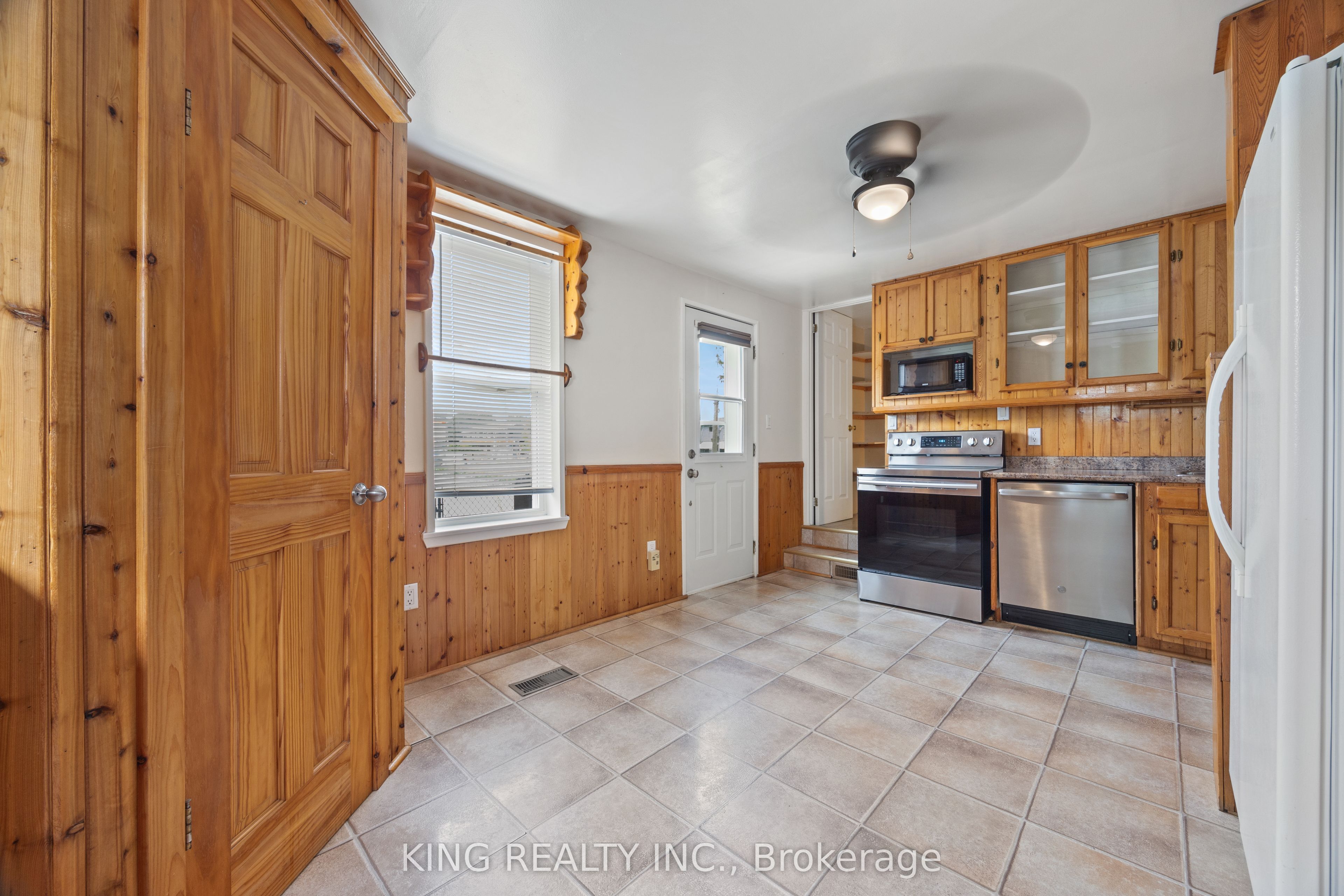 221 Samuelson Street, Cambridge, ON N1R 1K9 photo 5