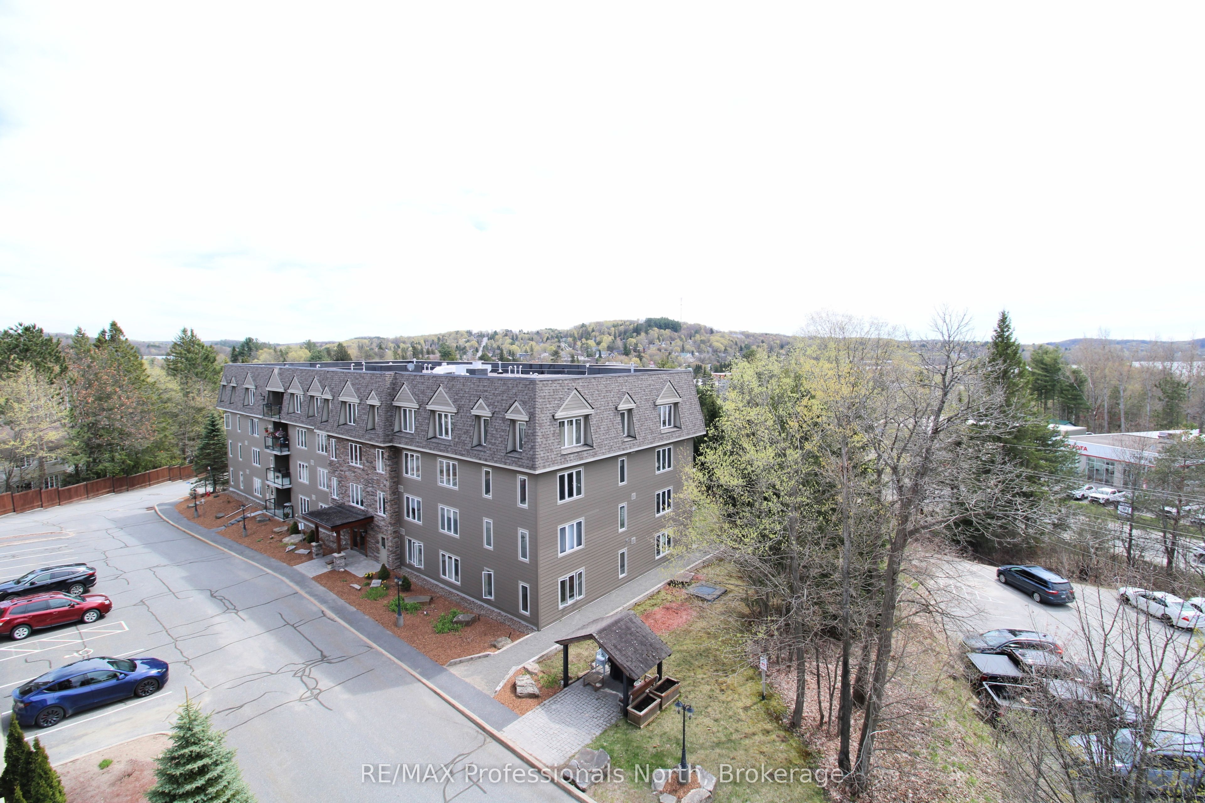 26 Dairy Lane 402, Huntsville, ON P1H 0A4 photo 3