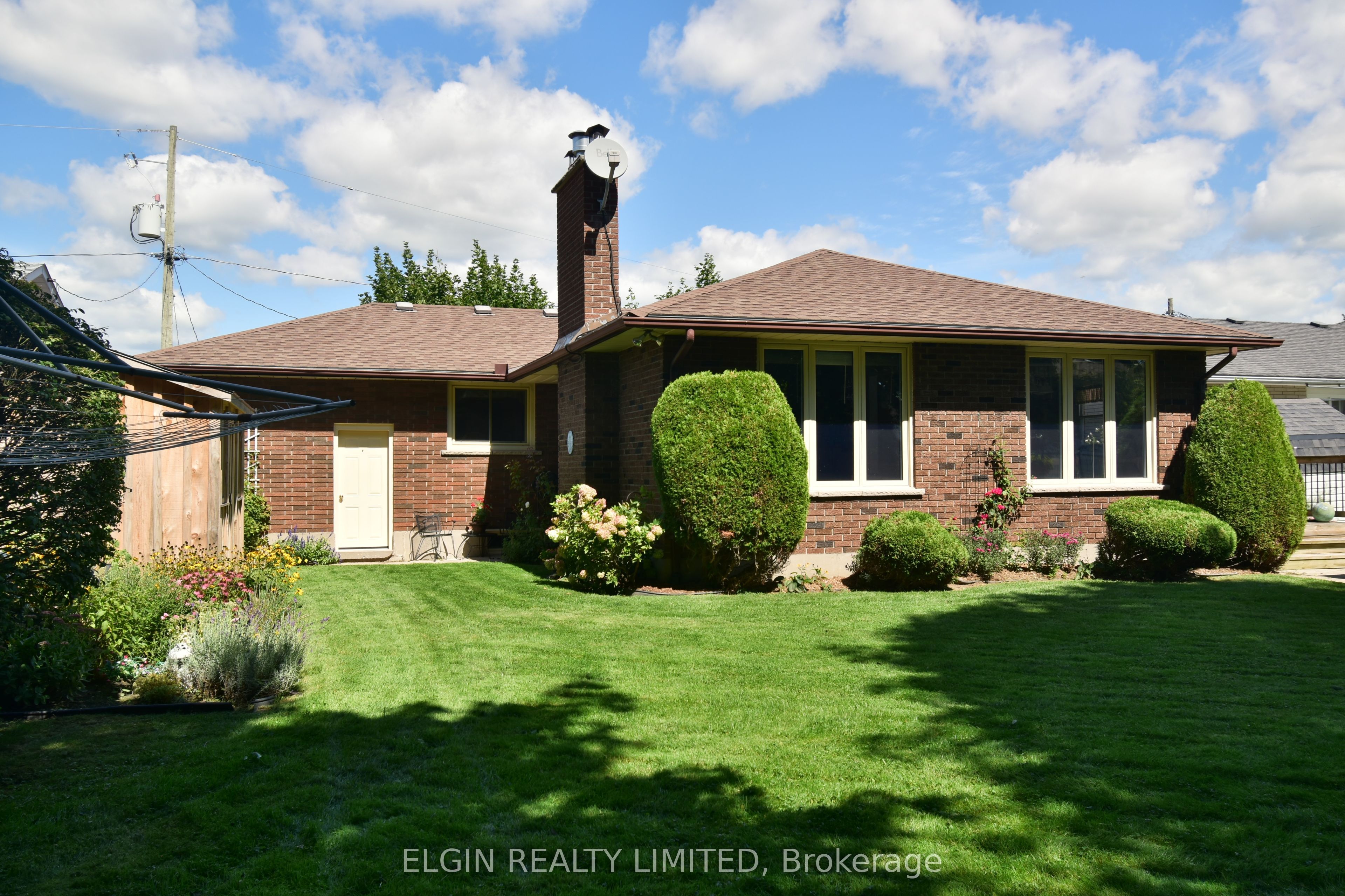 181 Locust Street, St. Thomas, ON N5R 2C8 photo 2