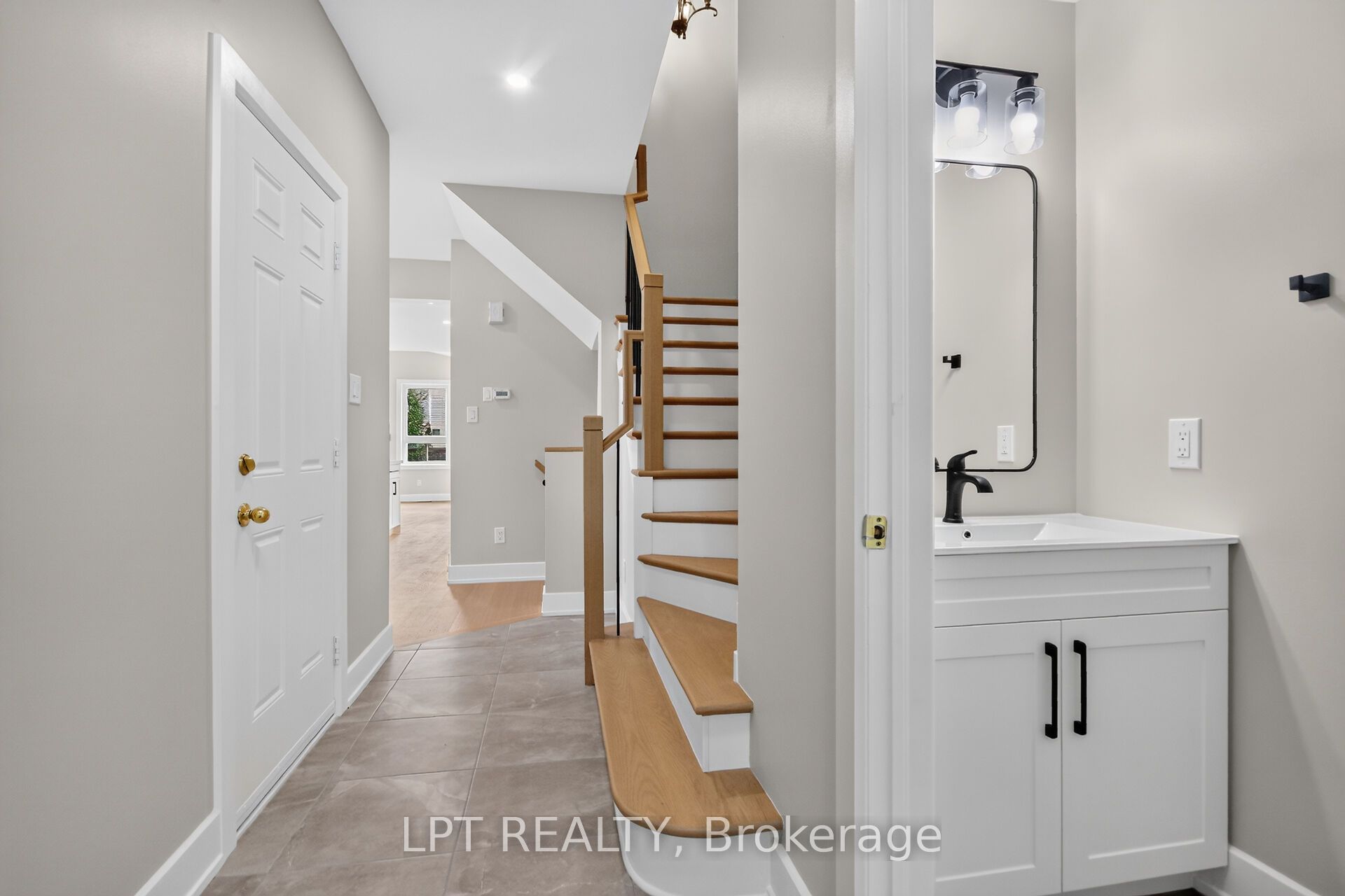97 Black Bear Way, Stittsville - Munster - Richmond, ON K2S 2G6 photo 4