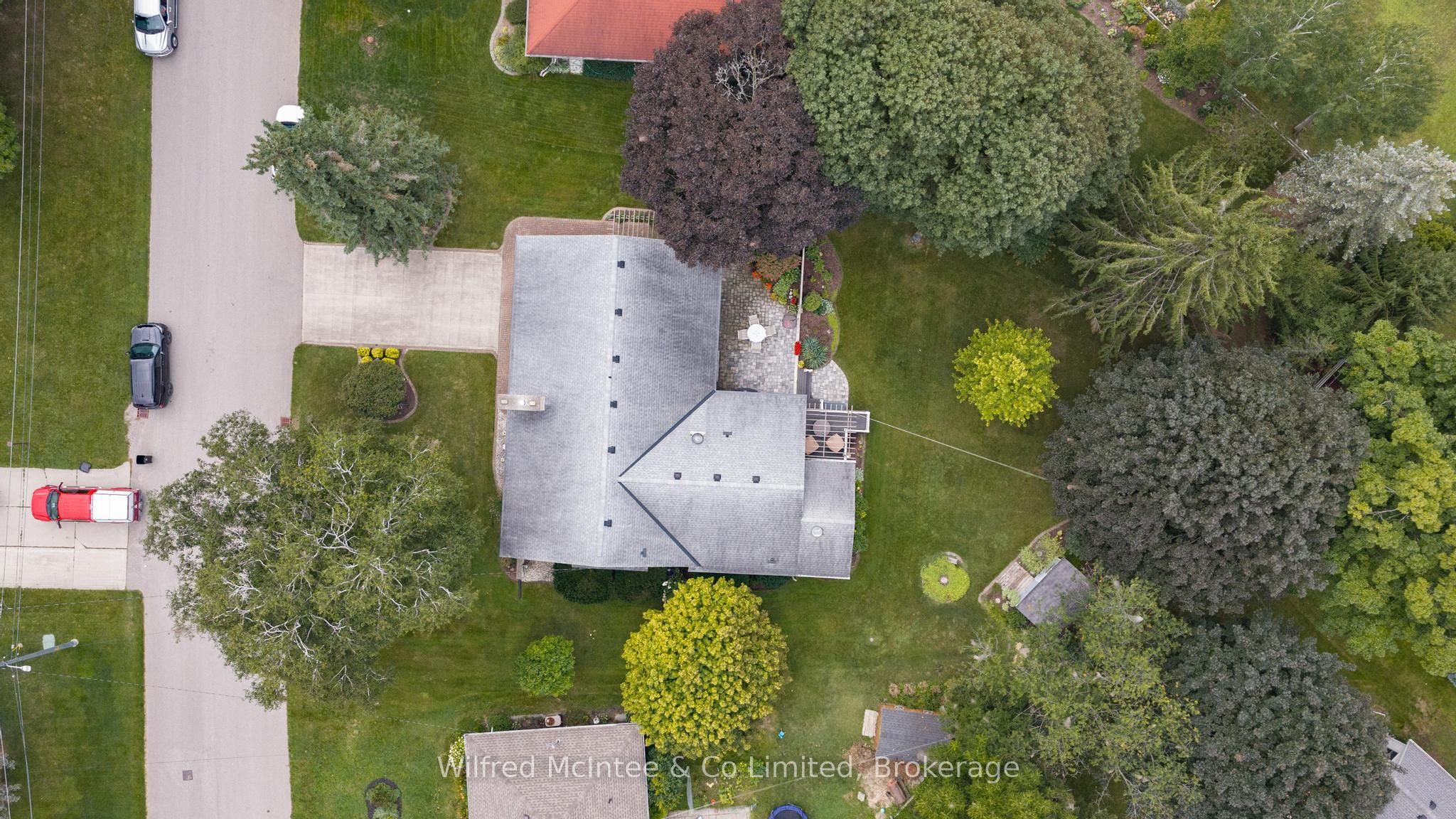 31 Johnstone Boulevard, Brockton, ON N0G 2V0 photo 3