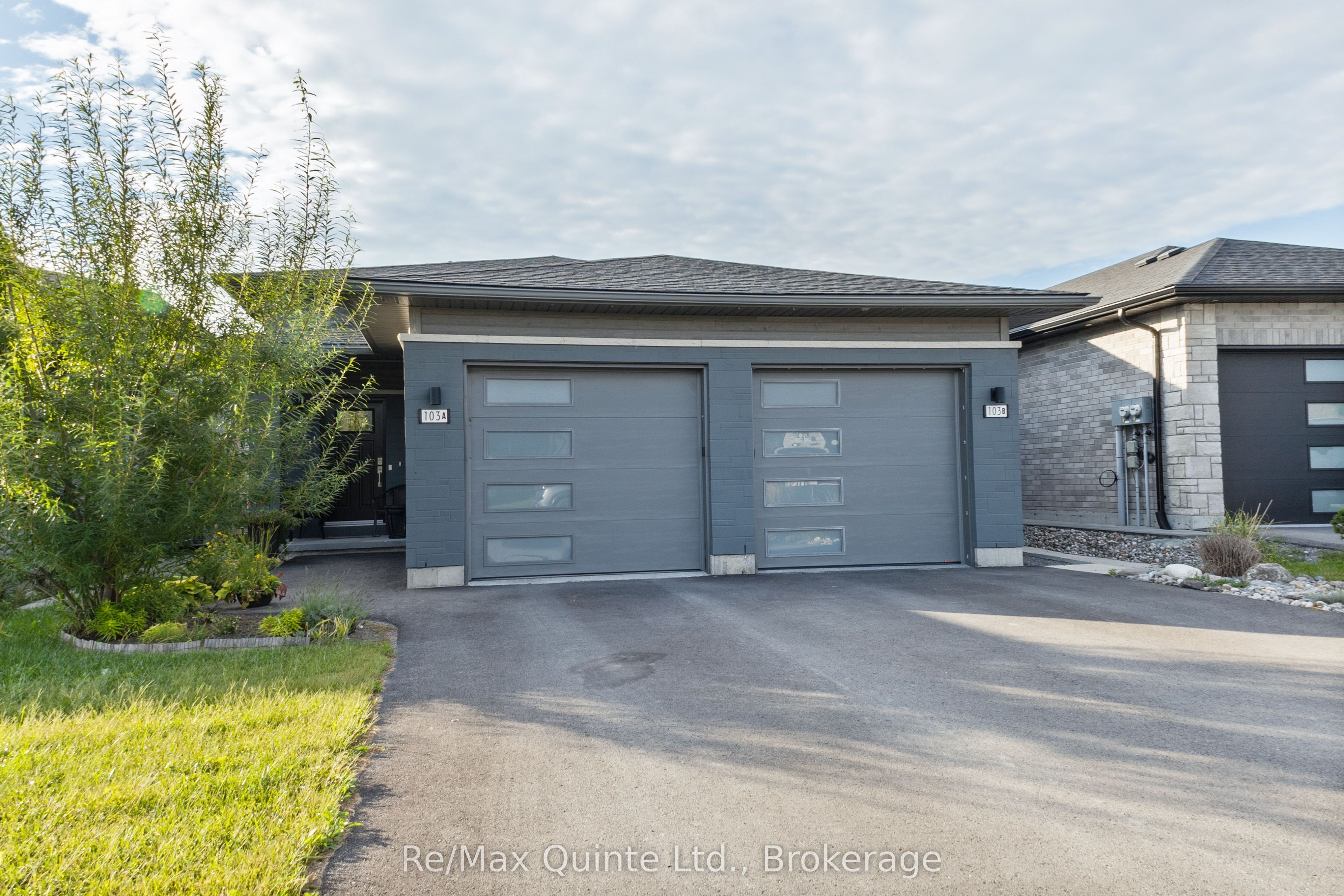 103 Dewal Place B, Belleville, ON K8P 0H3 photo 3