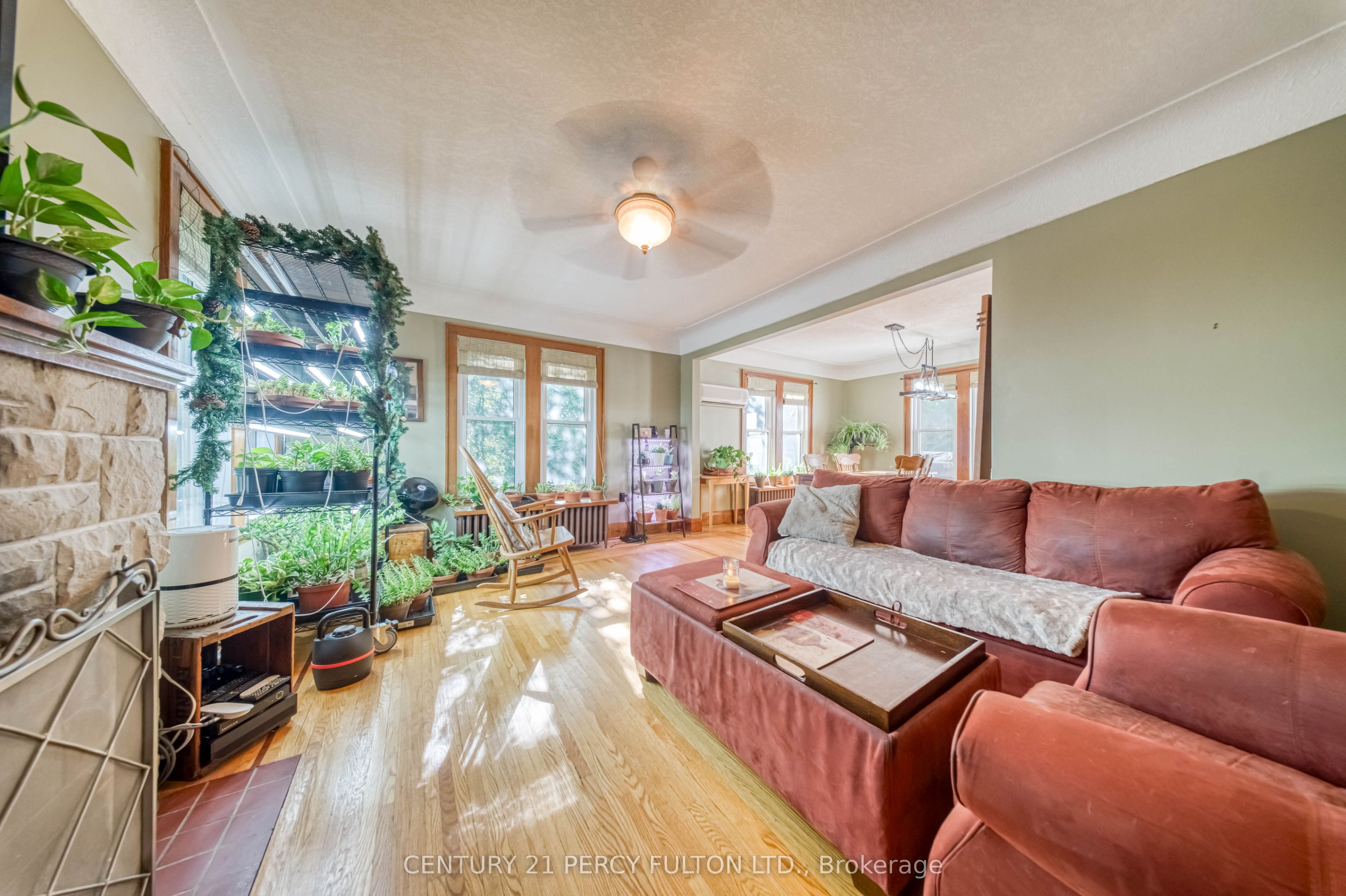 1853 Governors Road, Hamilton, ON L9H 5E3 photo 5