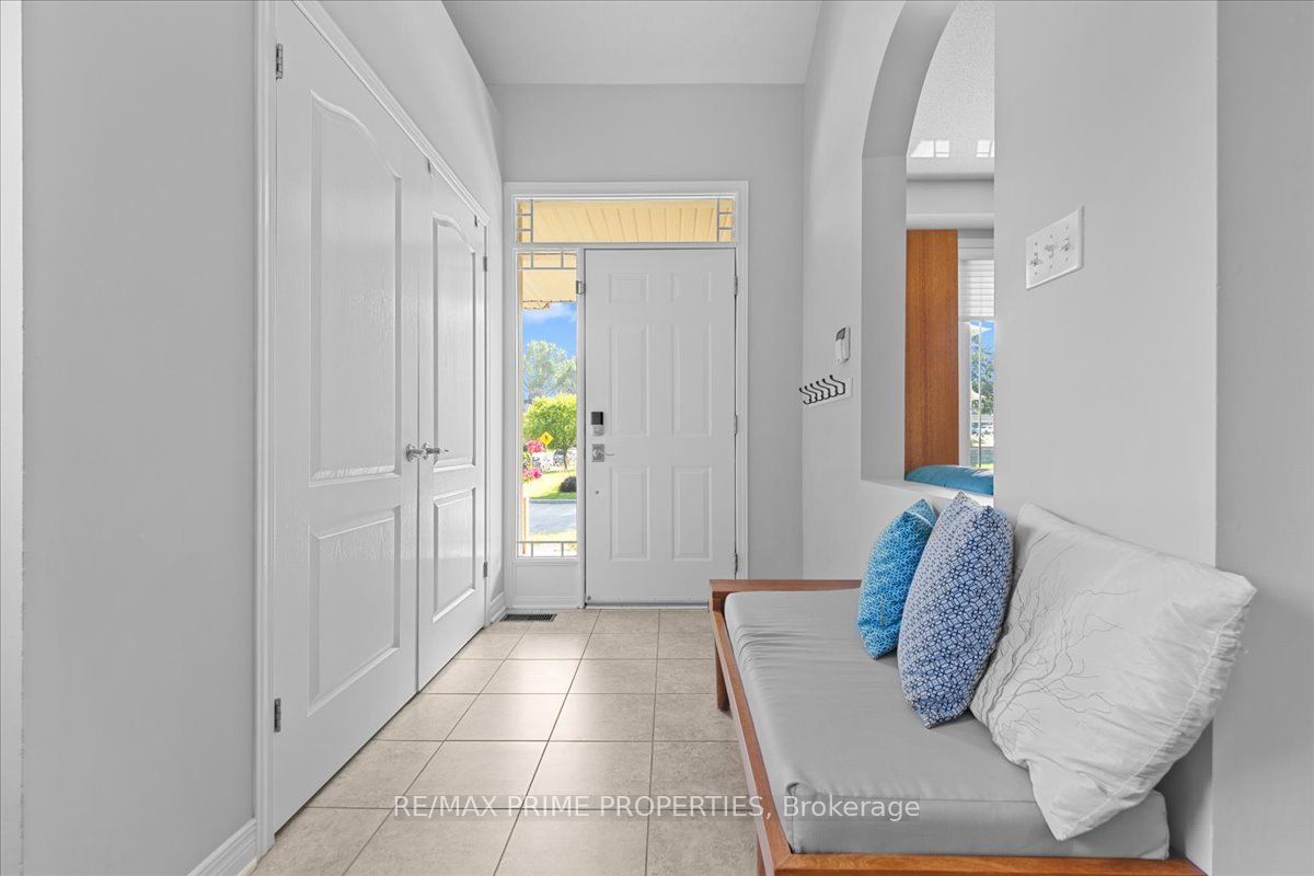 20 Quarry Ridge Drive, Orleans - Convent Glen and Area, ON K1C 7S2 photo 4